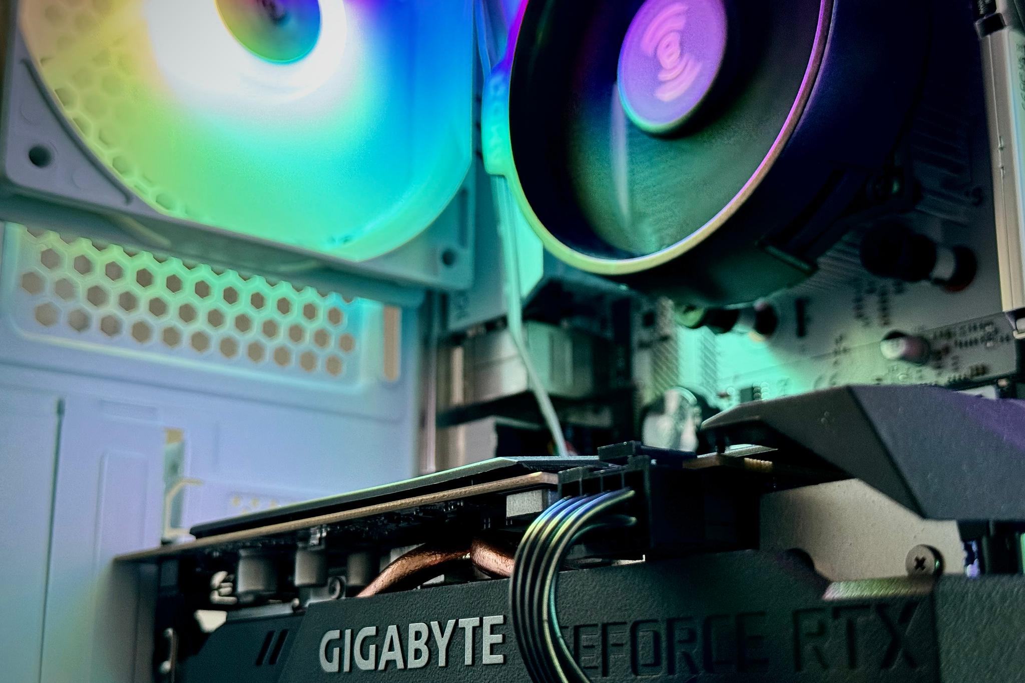 CM COMPUTERS