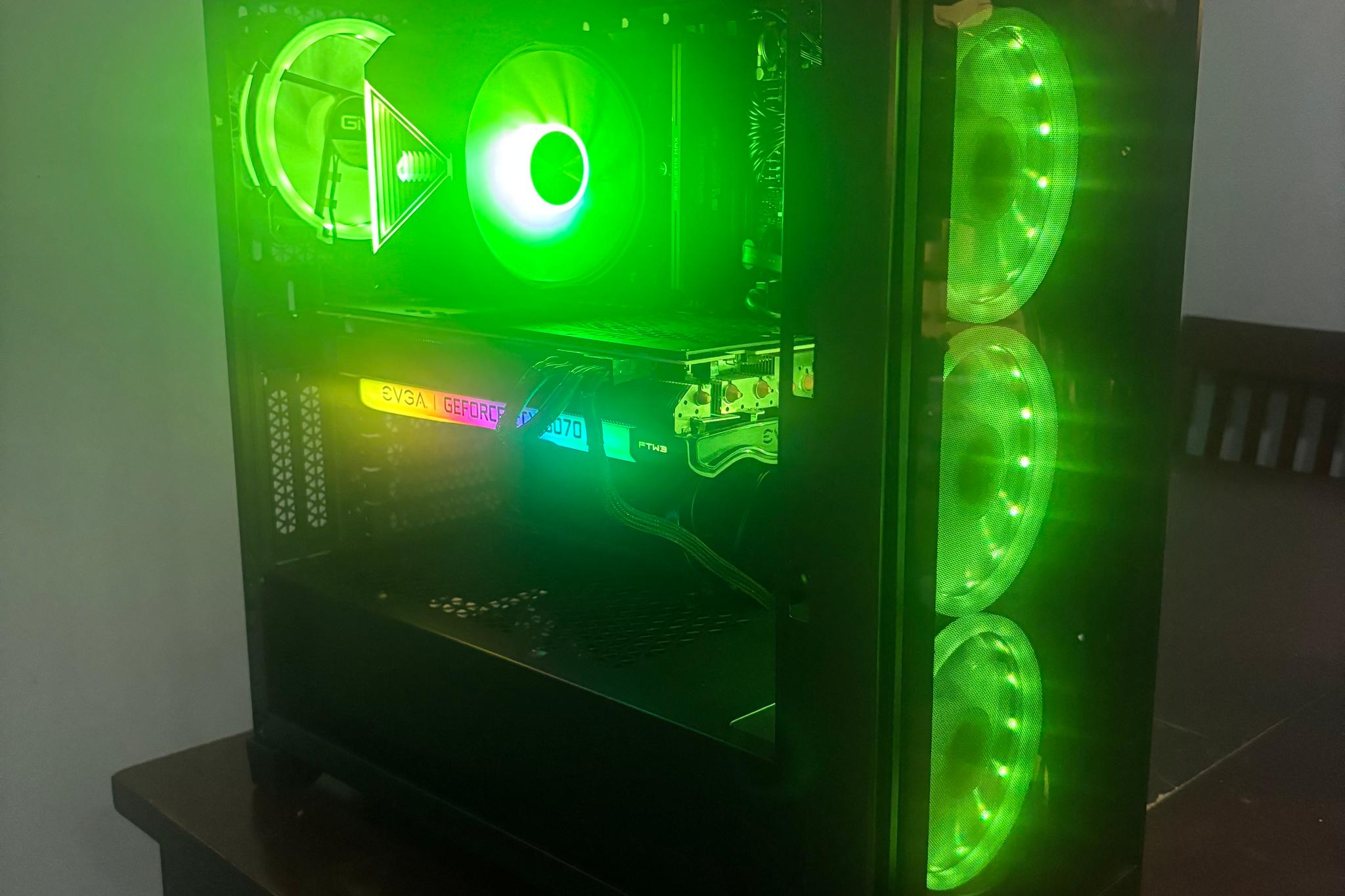 Julian’s gaming pc’s