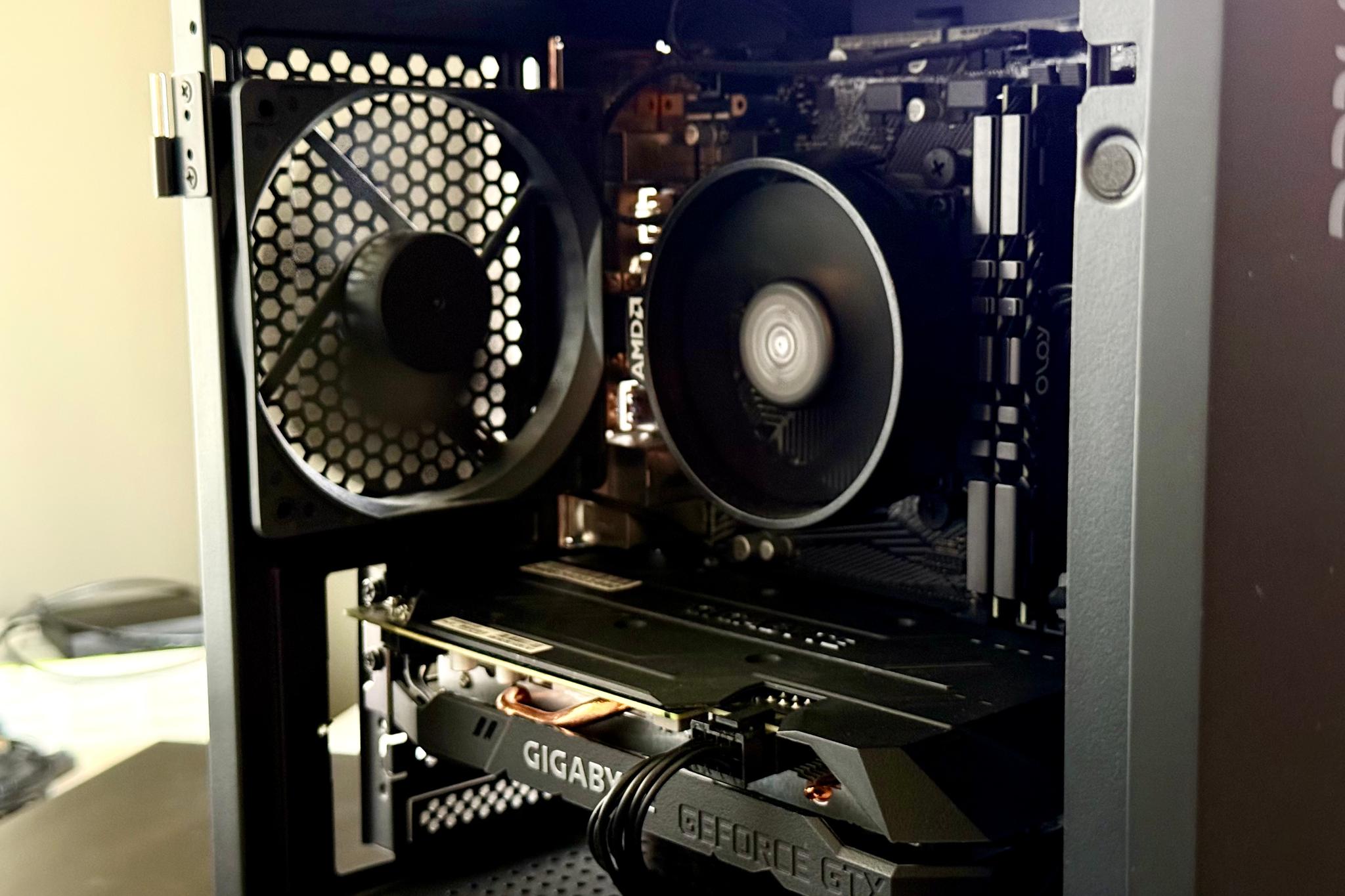 CM COMPUTERS