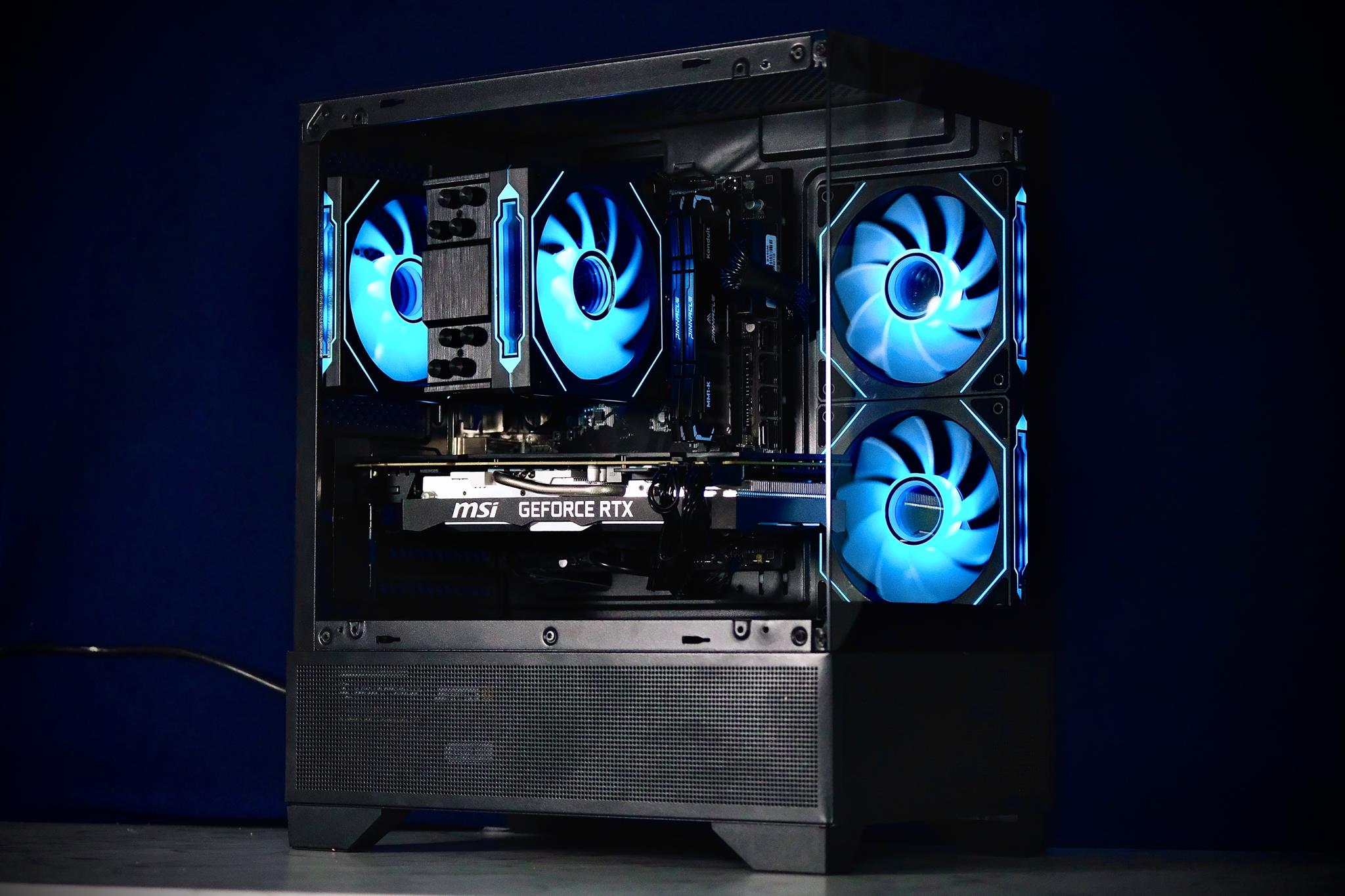 Ian's Unique Pc's