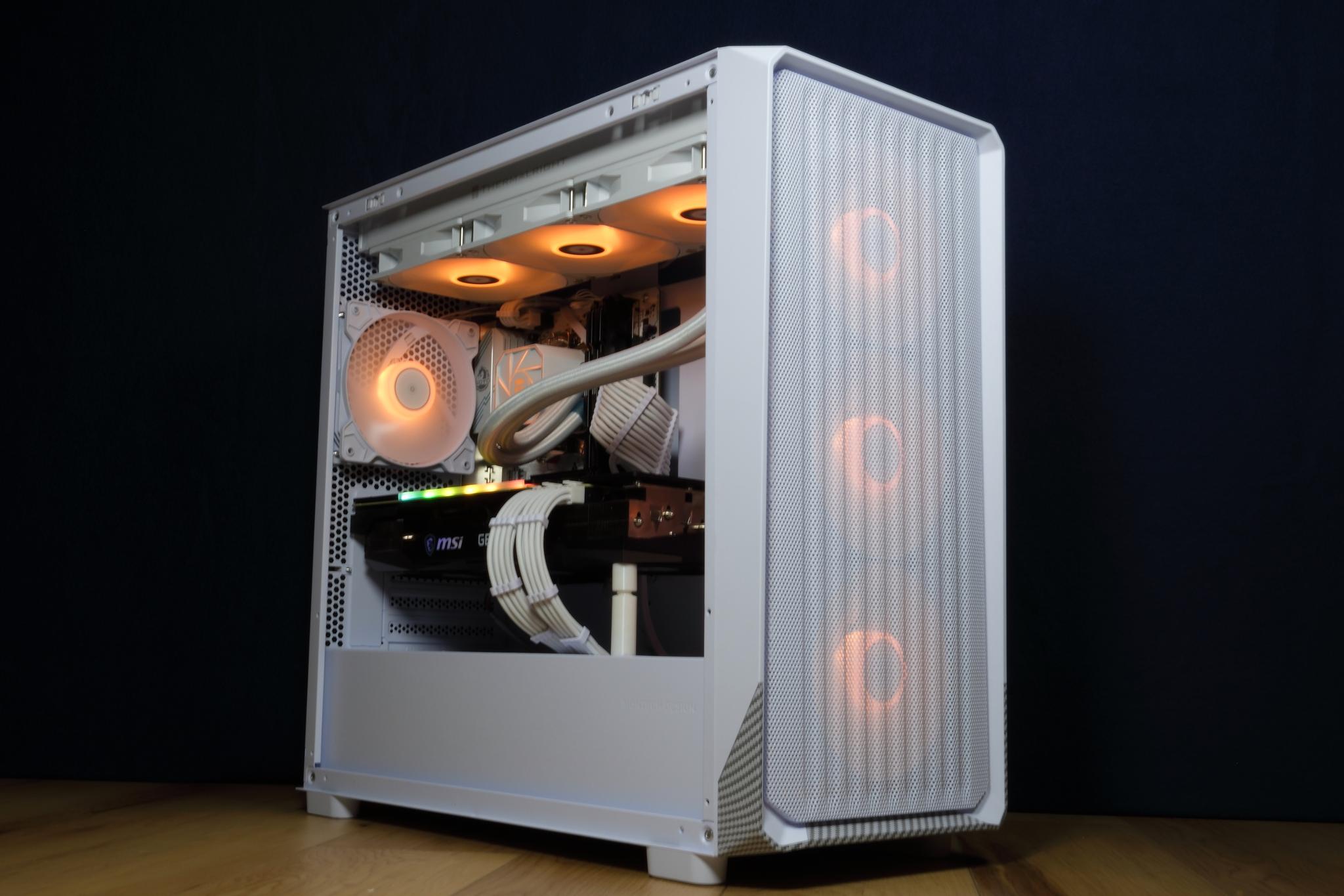 Ian's Unique Pc's