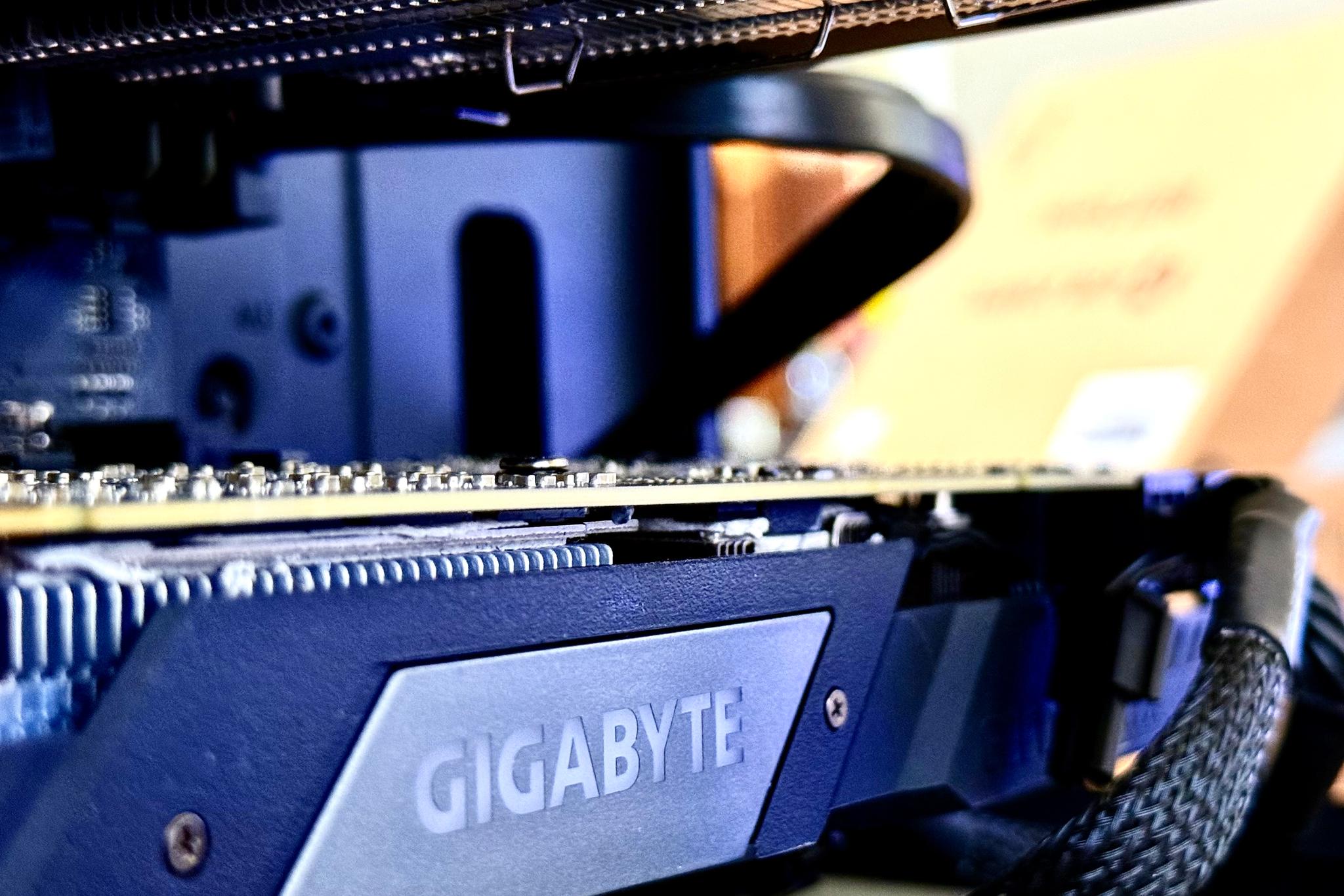 CM COMPUTERS