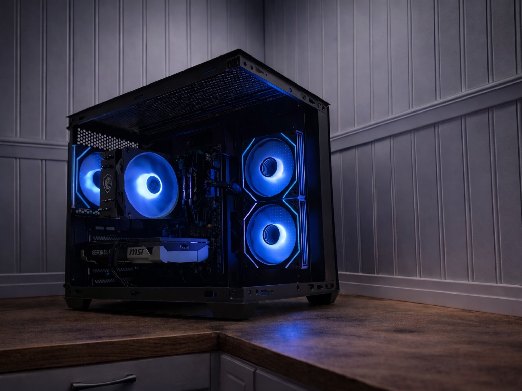 SMOKE RTX 5060ti 8g | 32GB RAM | 850W gold PSU | AMD 5500/ 1TB NVME