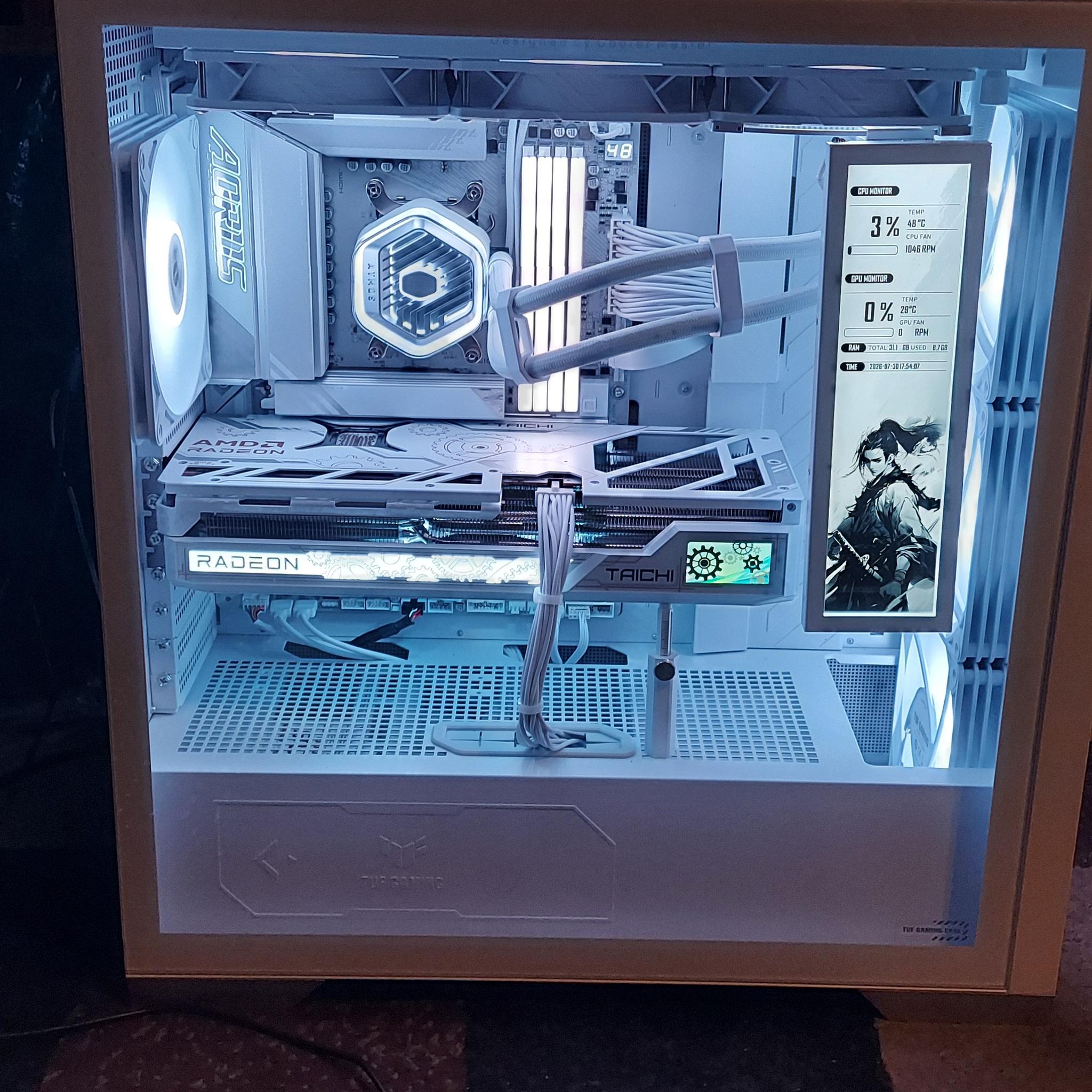 Aorus Ice 9850X3D/RX 9070XT Gaming PC
