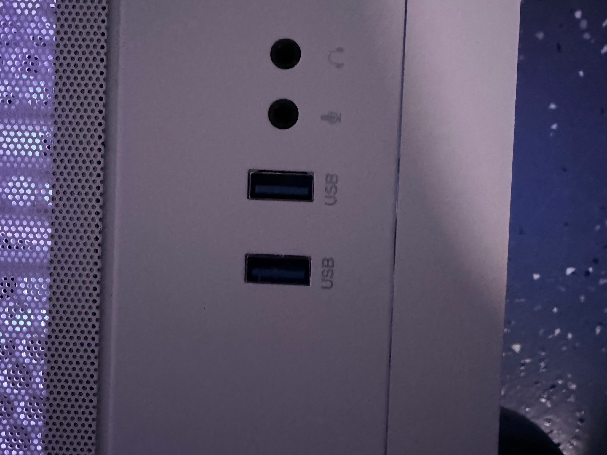 ❄️"Arctic Pearl"⚪️| 1400p Gaming | Ryzen 5 7500X3D | RTX 5060 | 16GB DDR5 Ram | 1TB NVMe SSD
