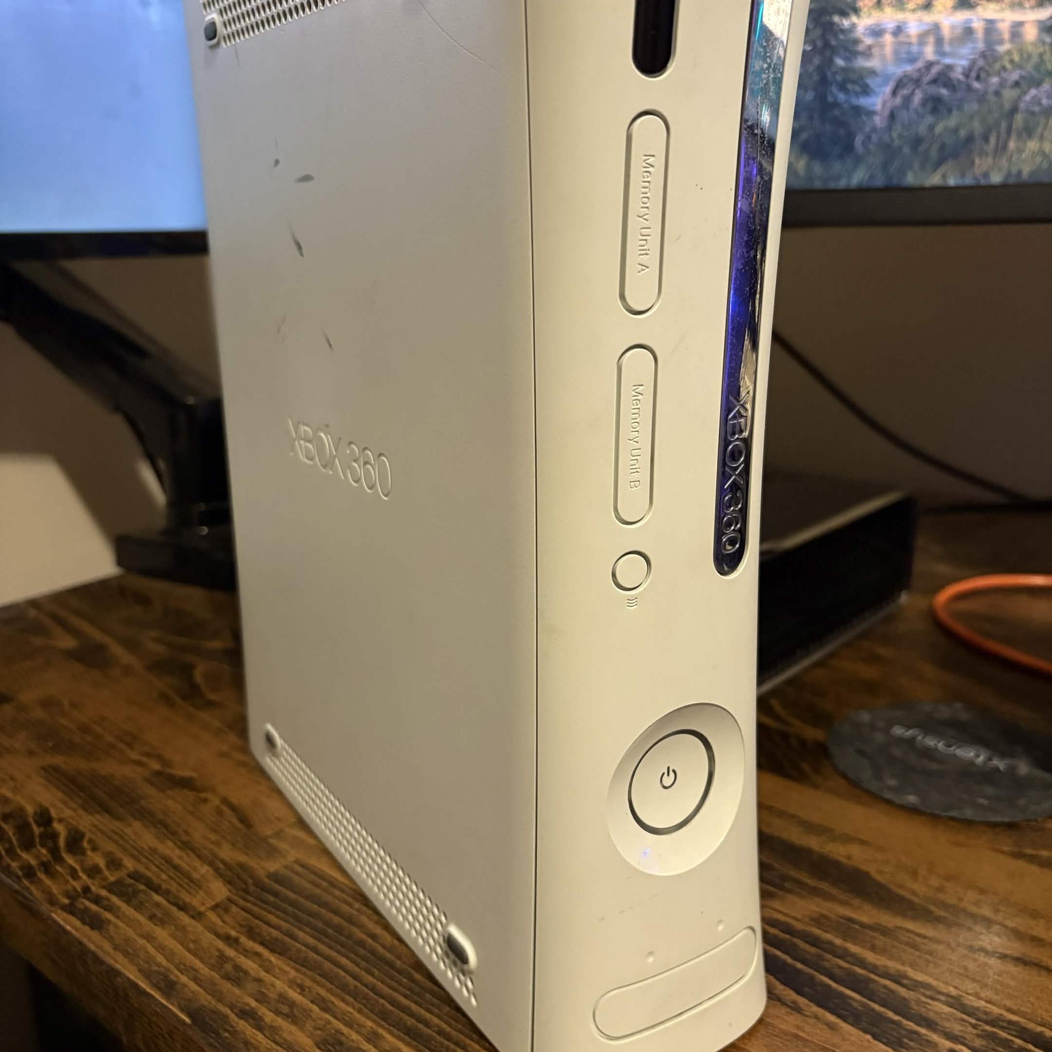 Xbox 360 Pro 20GB | Untested | No Cords