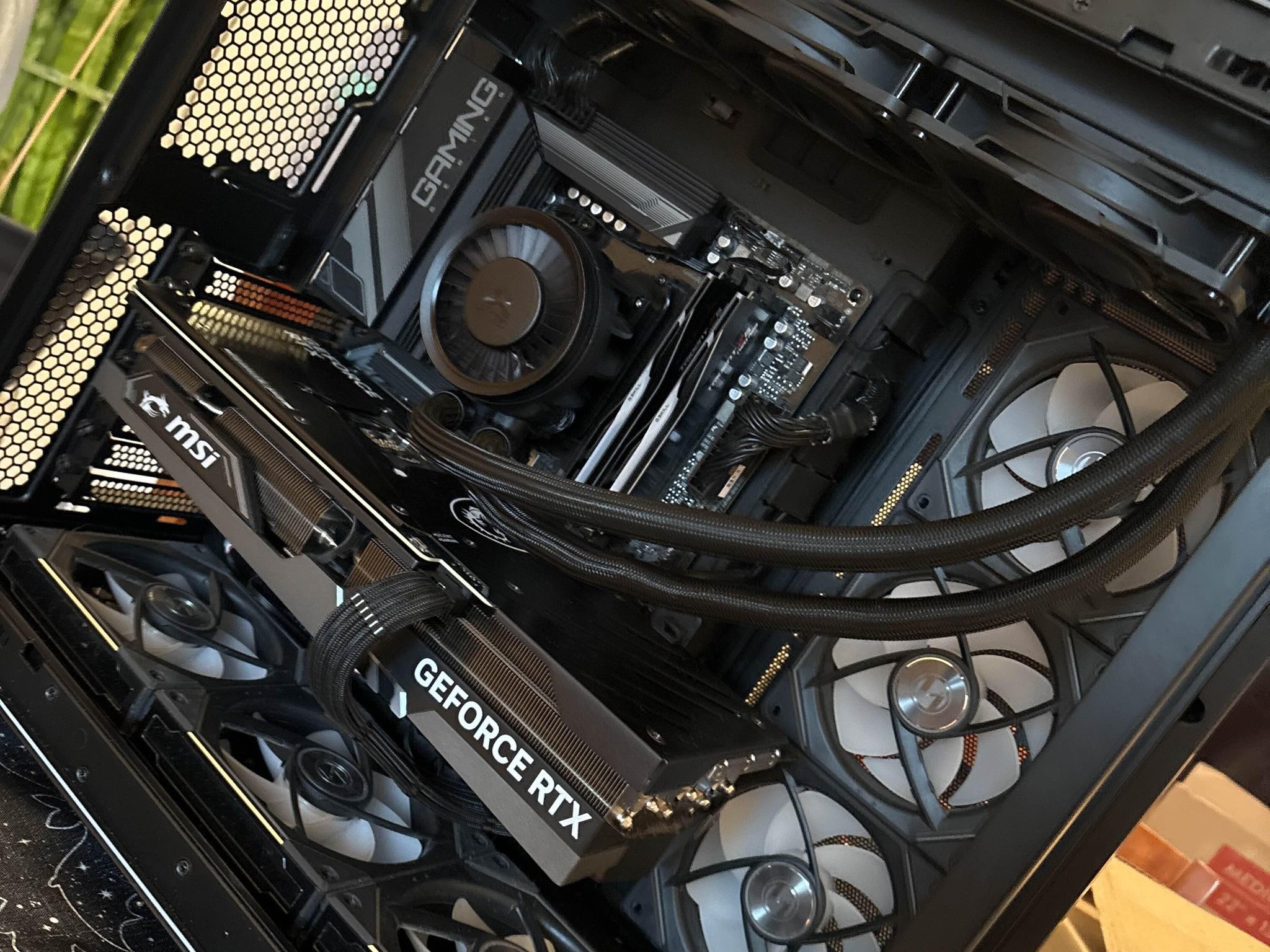 MSI GAMING X TRIO GeForce RTX 4070 Ti
