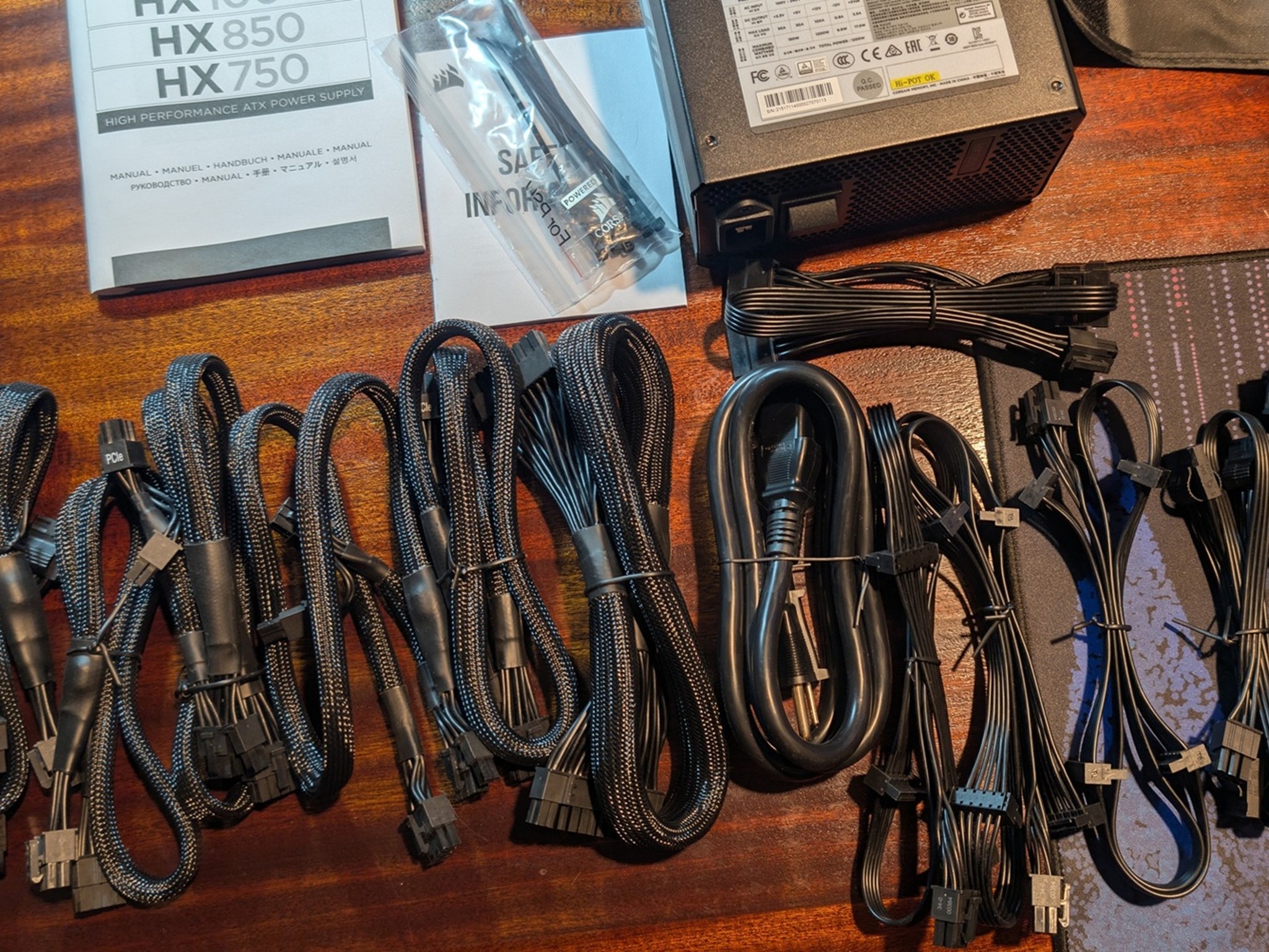 Corsair HX1200 Platinum PSU