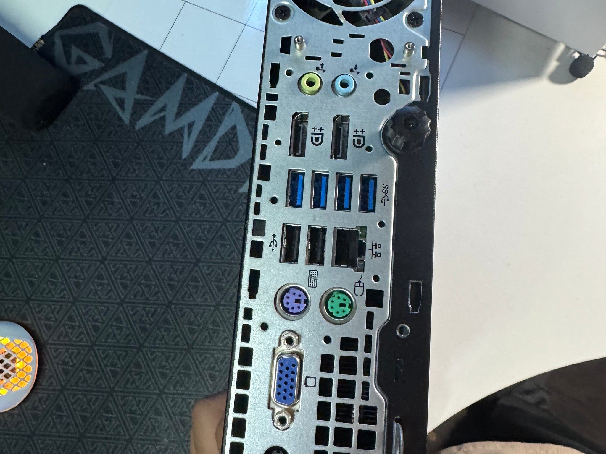 HP Elite 8300 PC -  i5 - 8GB LPDDR3- No OS - No HDD/SSD