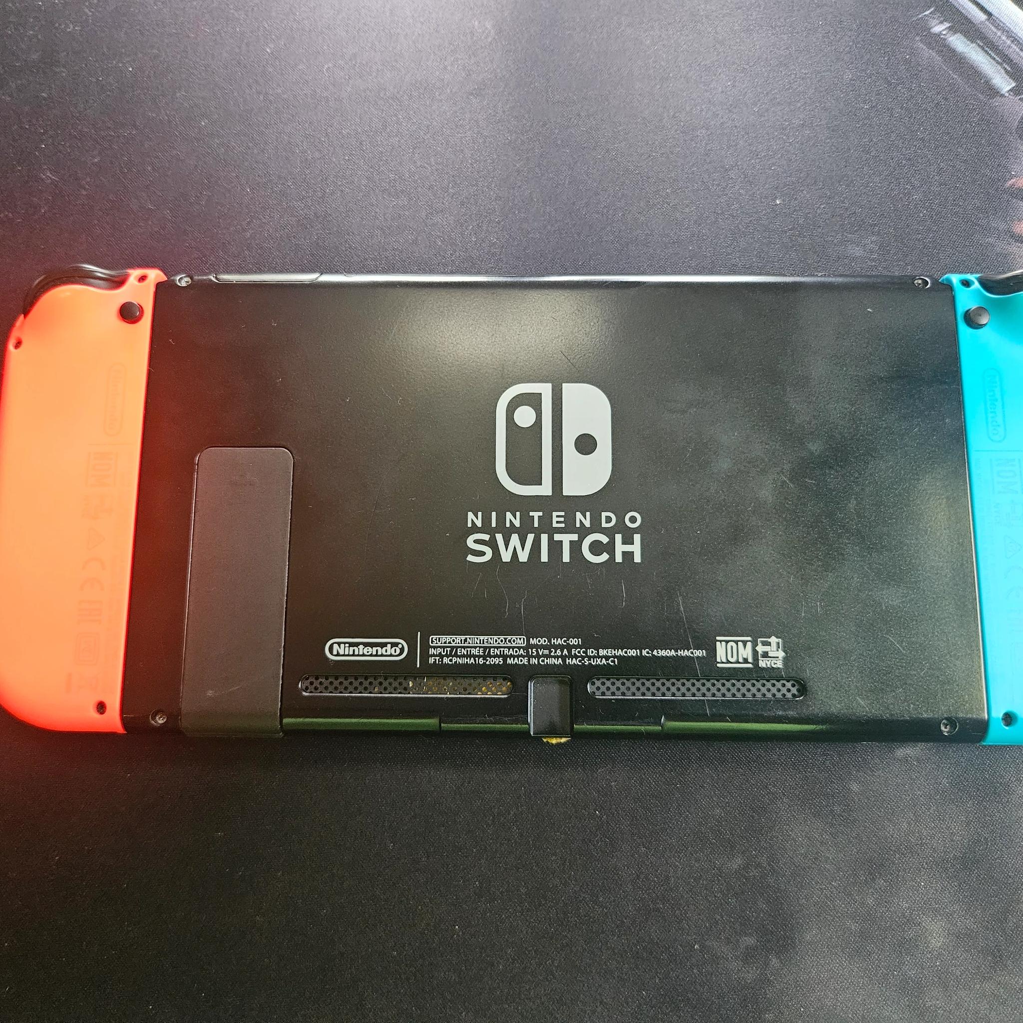Modded Switch with 128GB SD Card and Charger
