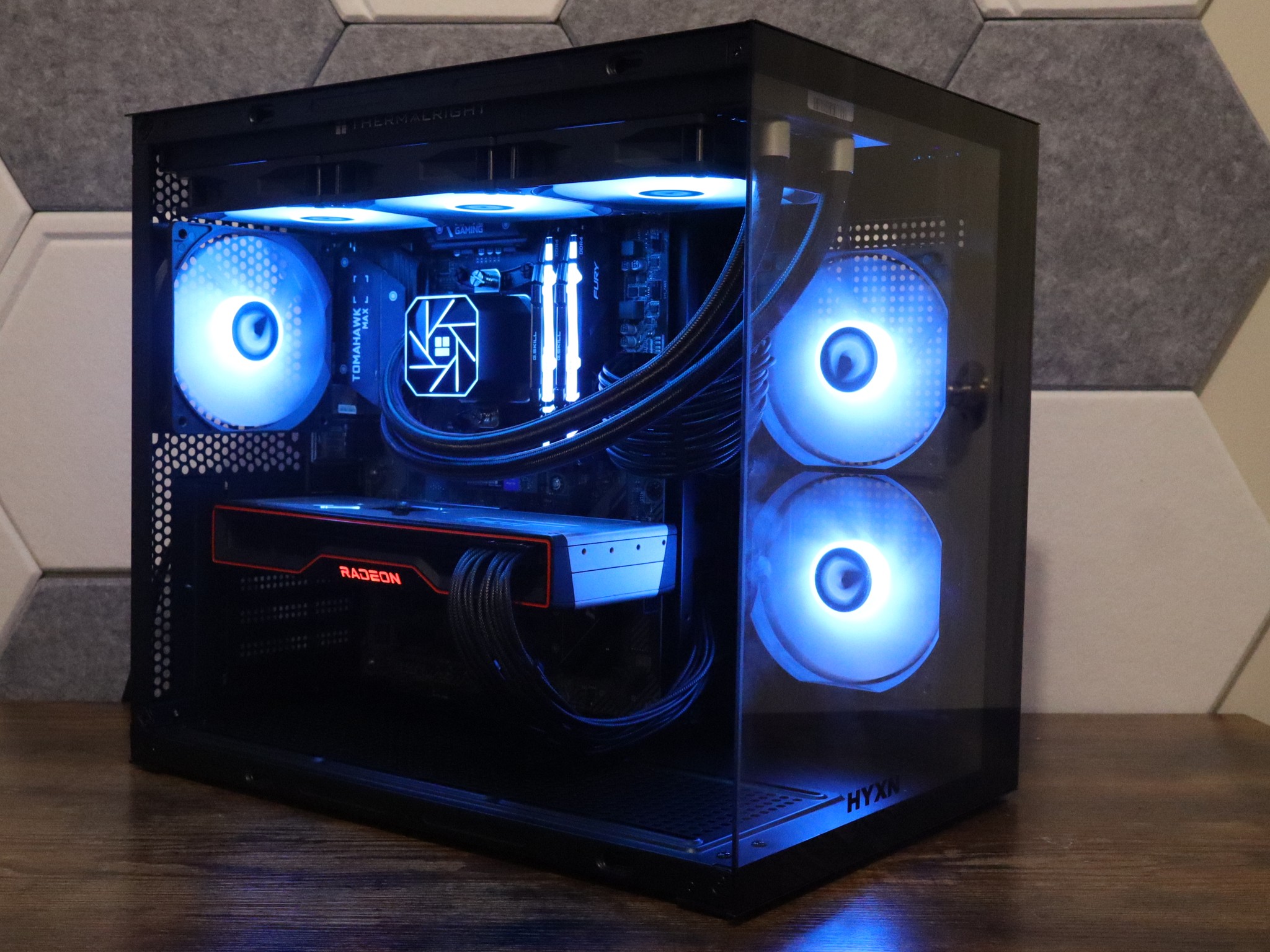 Radeon RX 6800 16GB custom Gaming Pc - Ryzen 7 5700 - 32gb Ram - 1Tb SSD - Windows 11 wifi & BT