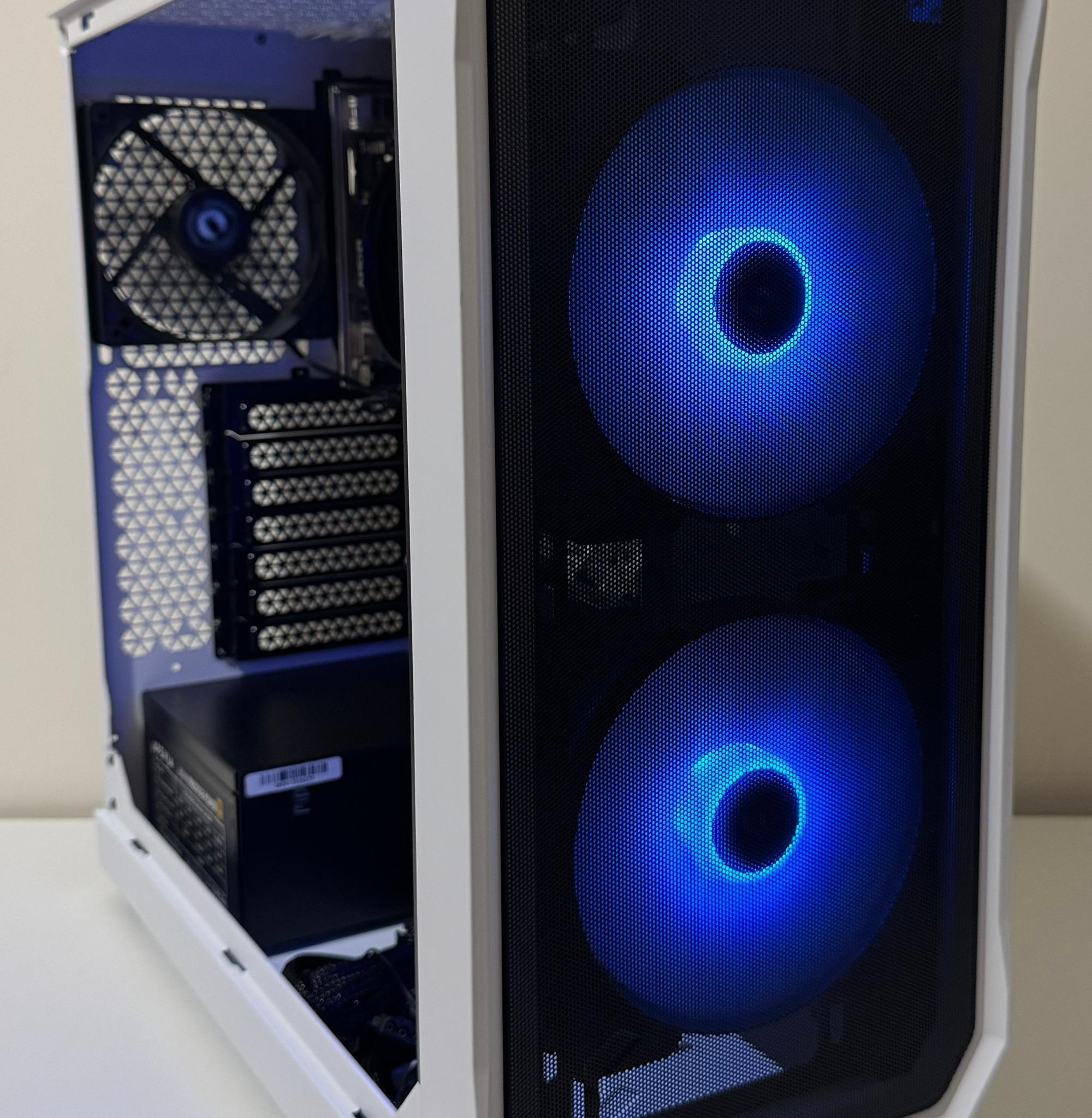 AMD Ryzen 5 5600G Gaming PC Radeon Vega 7 Graphics ASUS B550M-A B550 Fractal Design Focus 2 Case
