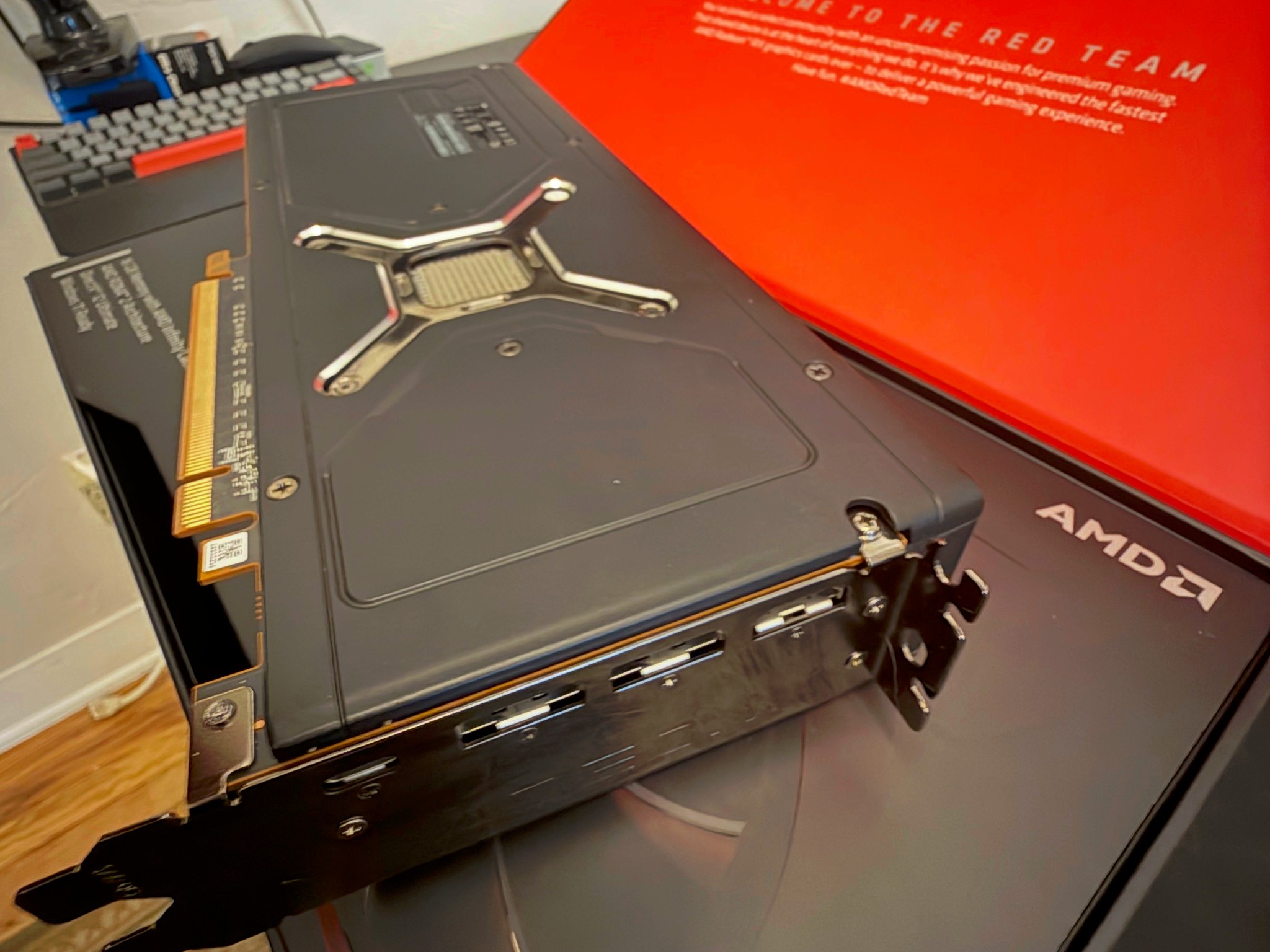 AMD Radeon RX 6950 XT 16GB - Reference Founders Edition - Excellent Condition!