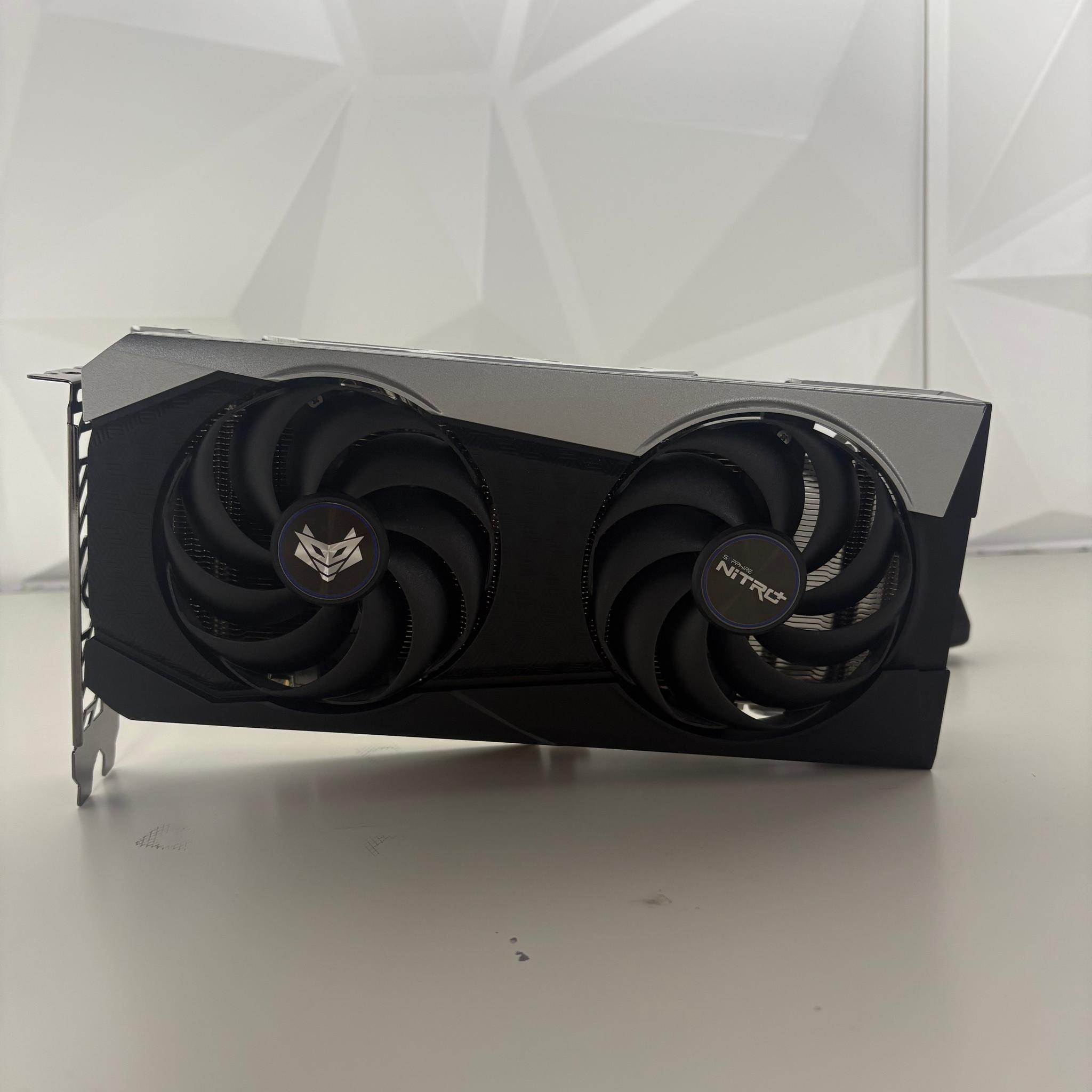 Sapphire NITRO+ Radeon RX 6600 XT 8GB