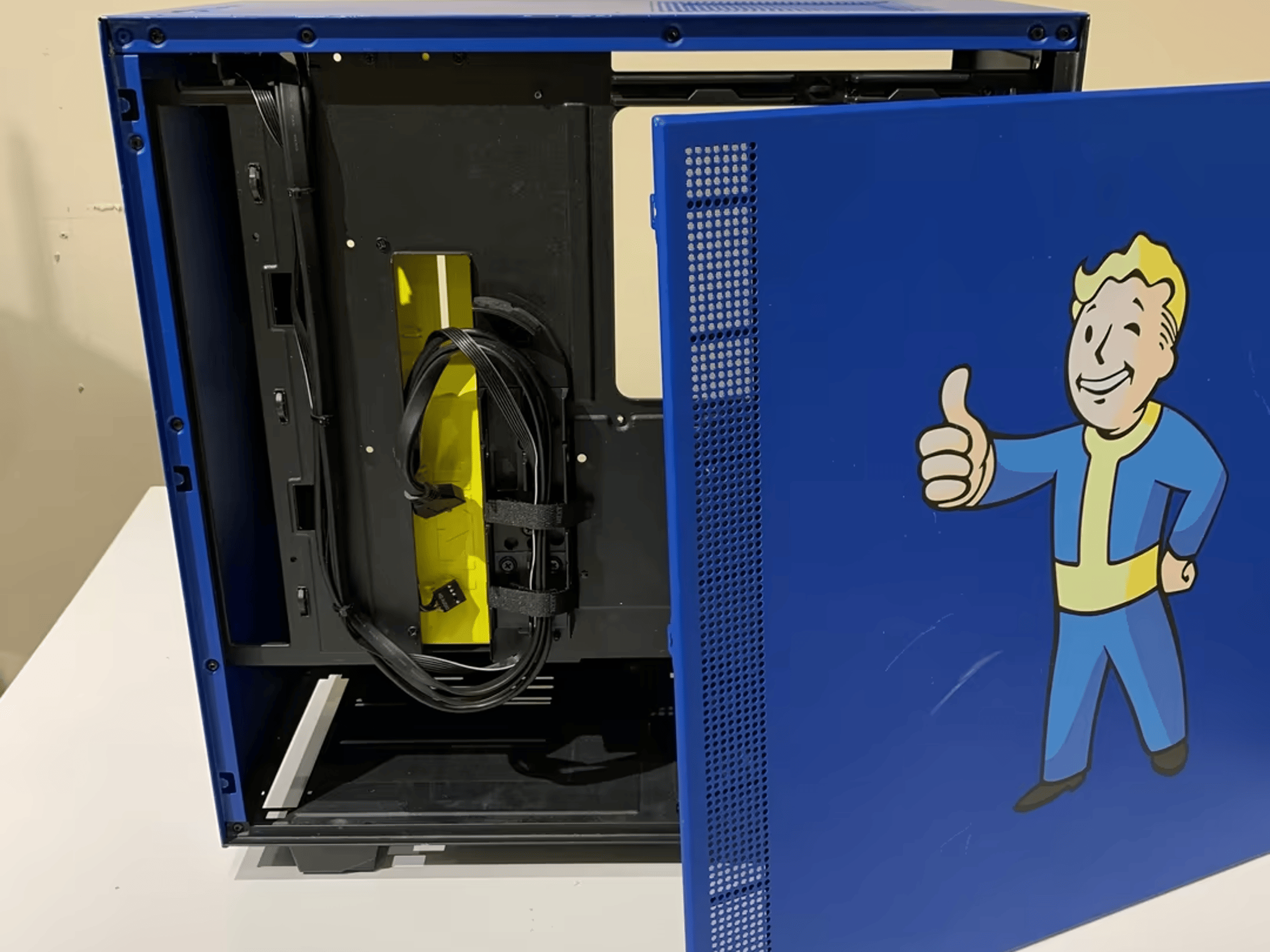 NZXT H500 Vault Boy PC case + motherboard (for parts)