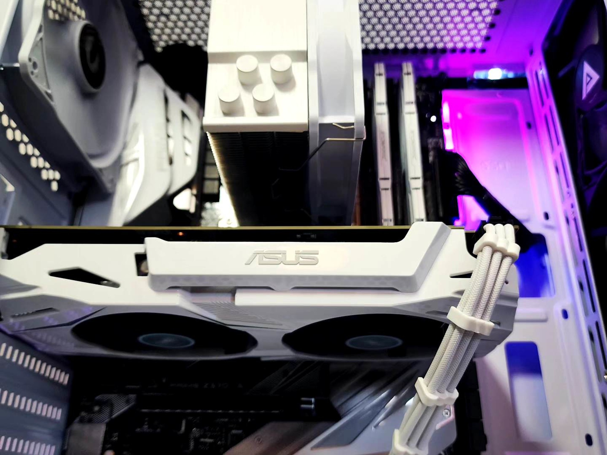 🤍💜🤍 ASUS GTX 1060 6G // Intel Core i7 8700K // Pinnacle 16GB 3600MHz // WD Blue 1TB NVMe