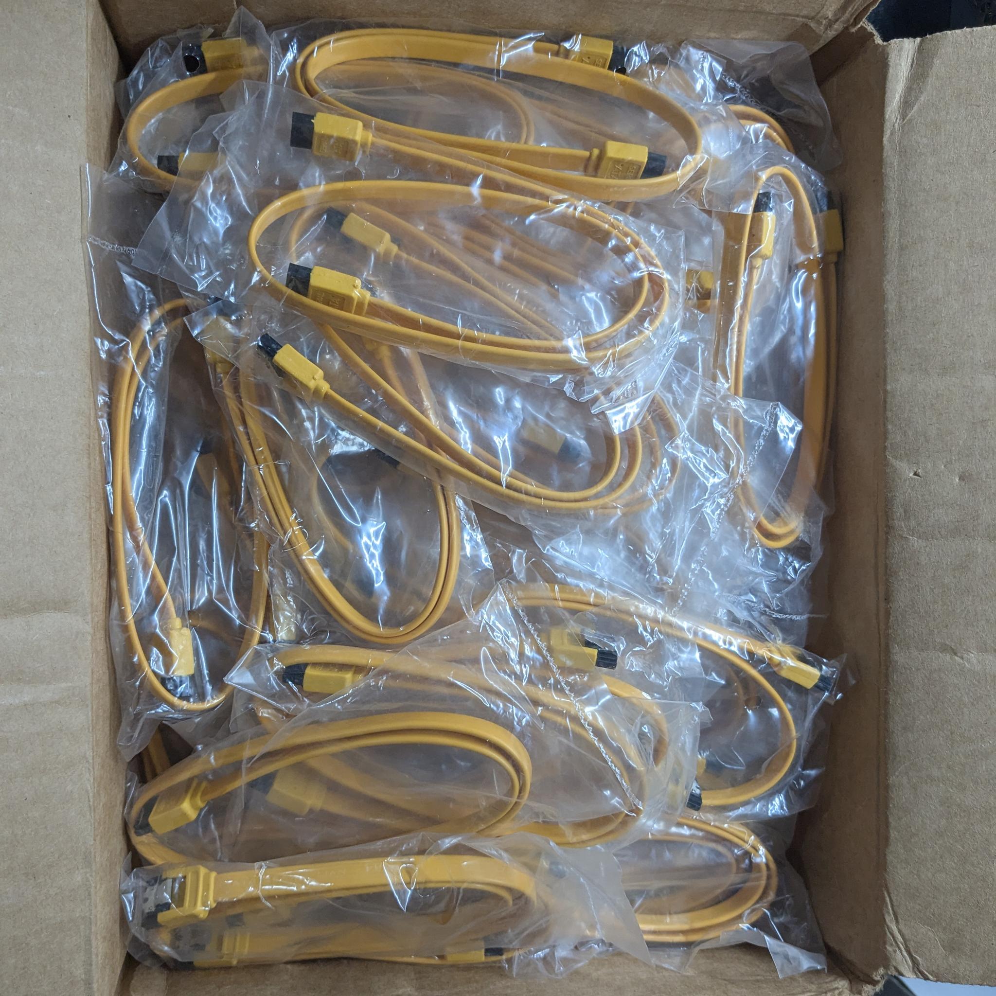 Lot 100x Yellow 18" SATA Cables NEW
