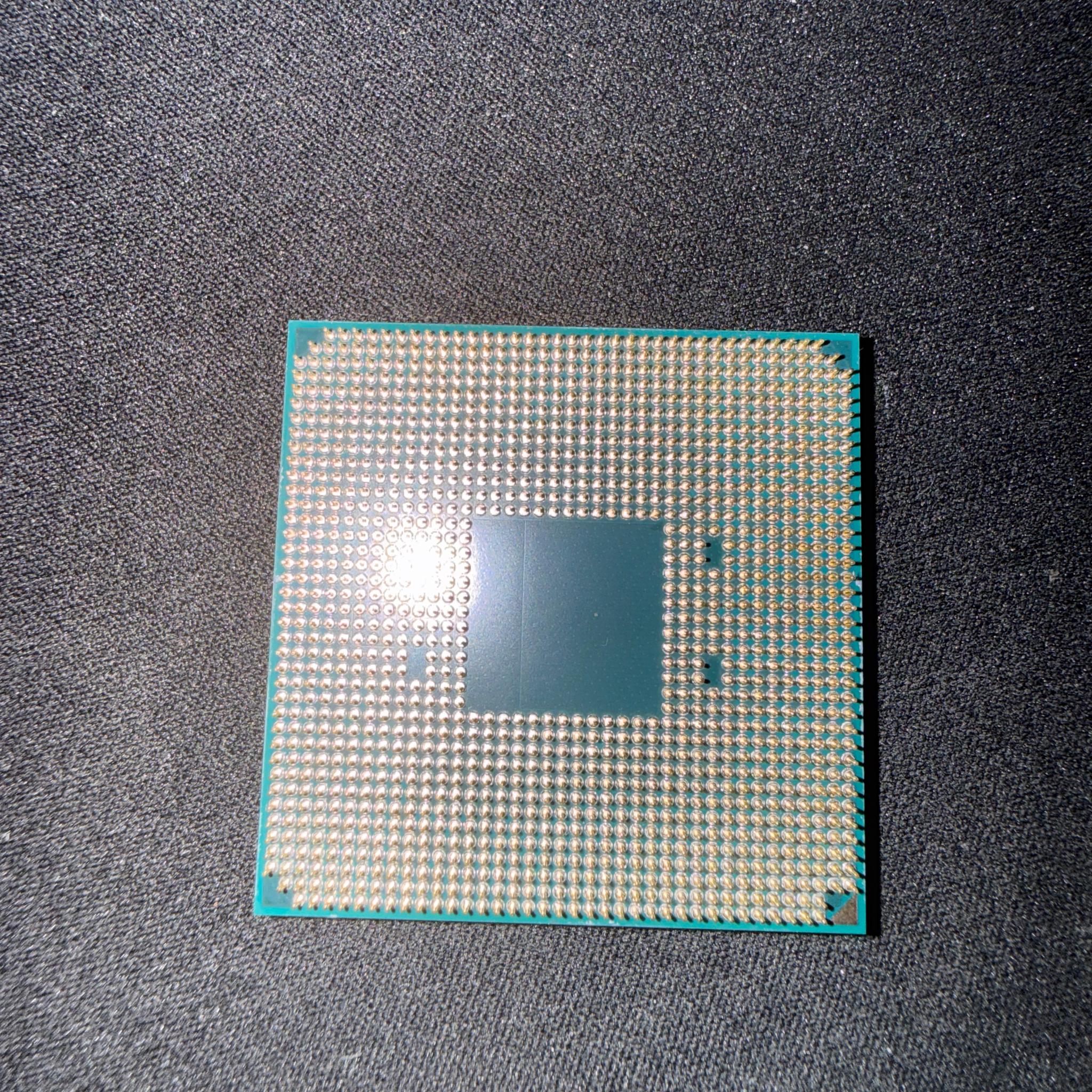 AMD Ryzen 7 3700X 8-Core Processor
