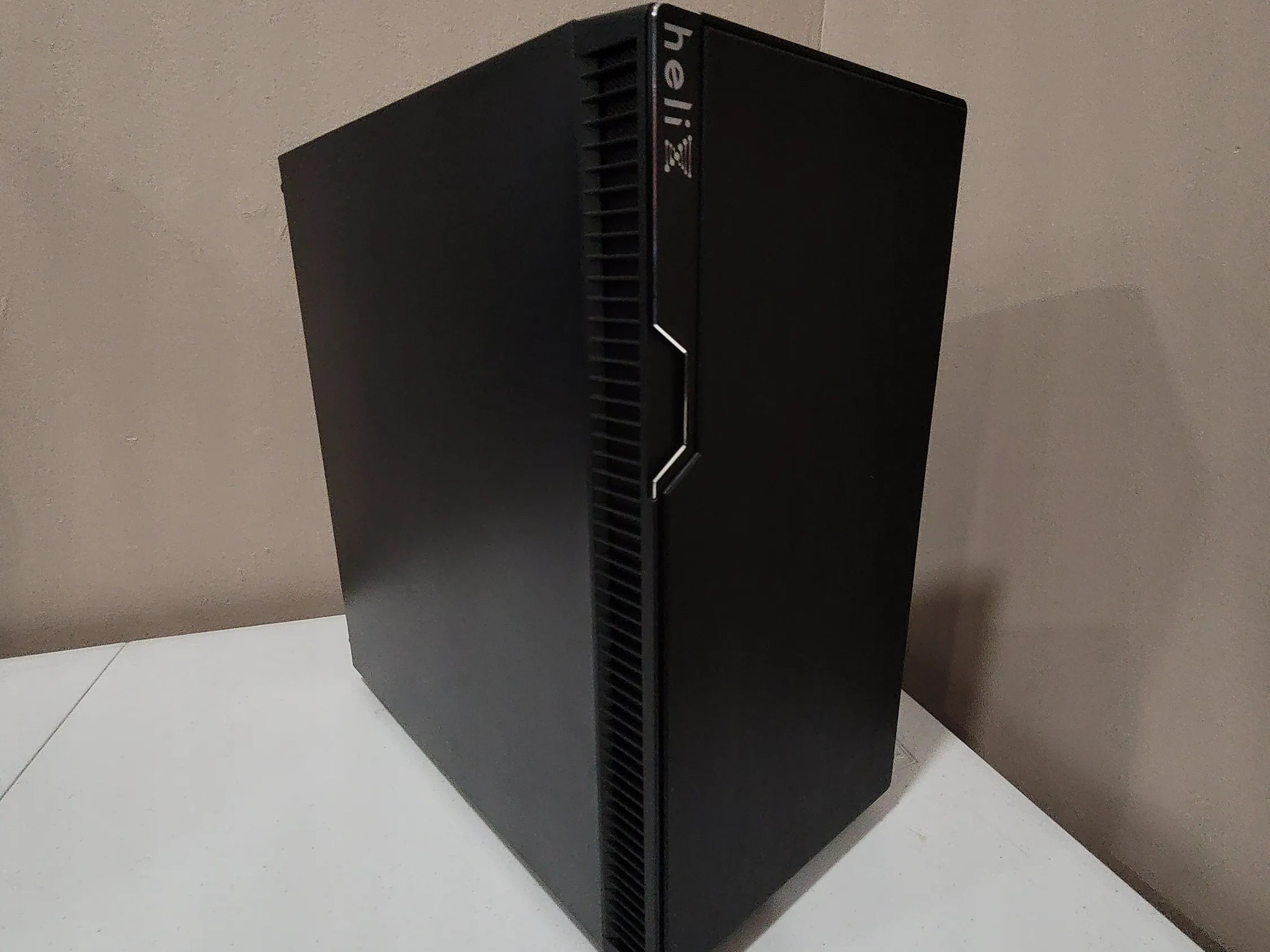 Budget Tusker Build 9558 i5 RX 580