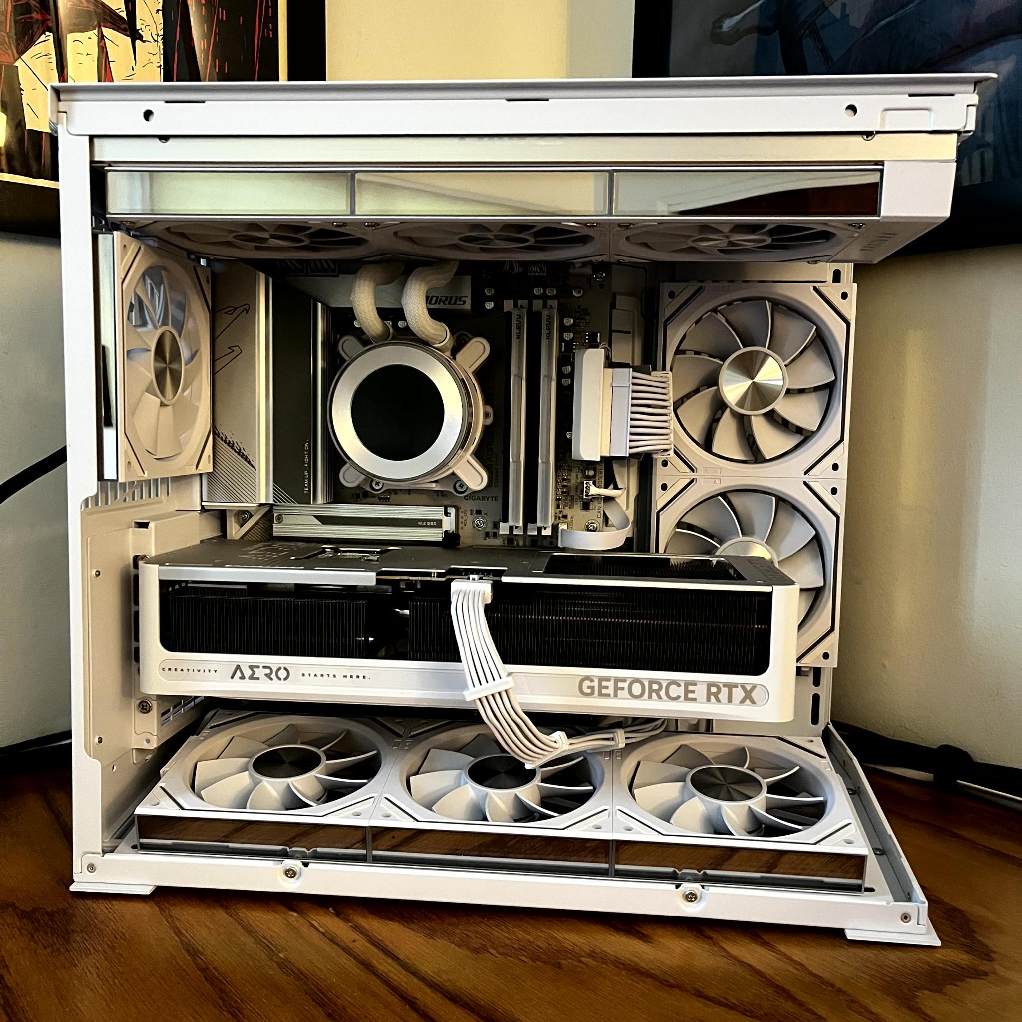 Snow Leopard - RTX 5070 Ti OC | Ryzen 7 9800x3d | 2TB NVME | 32GB @6400 MT/sec | 1000W Gold PSU