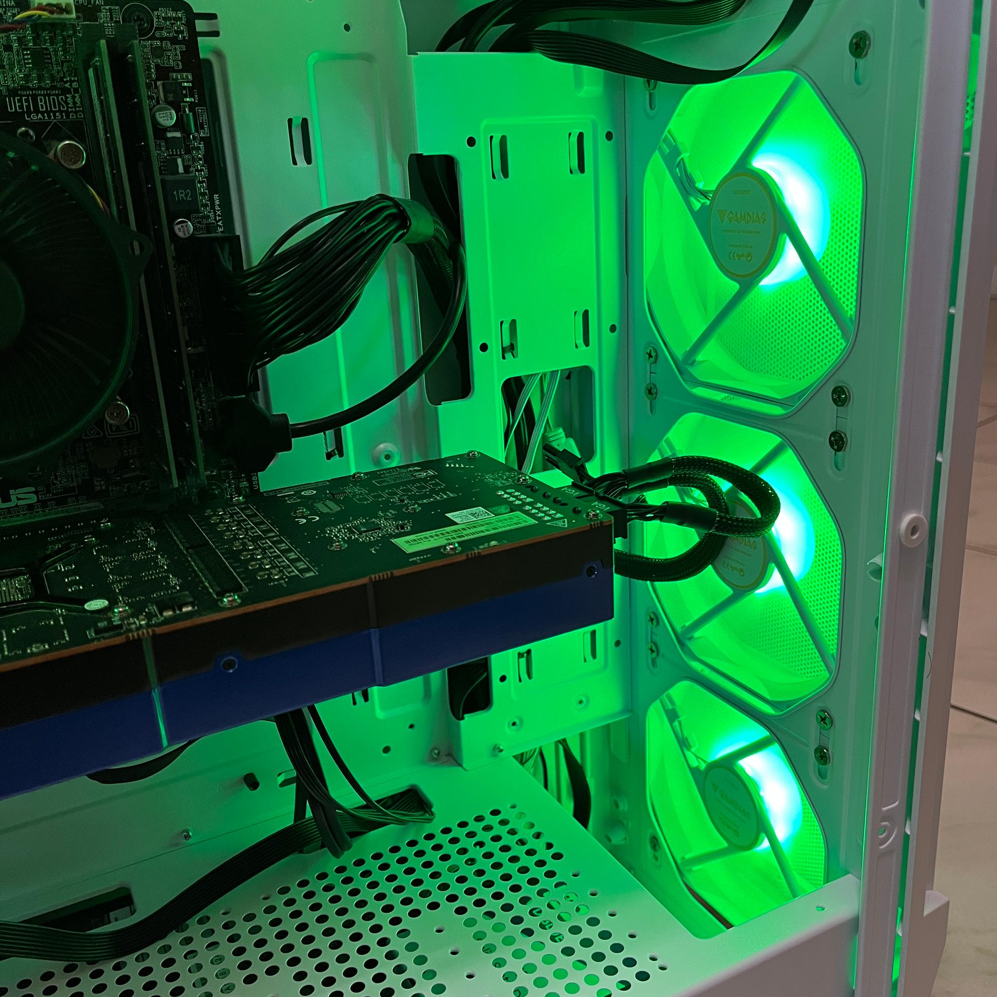 🟠🔥 Intel i5-6600, AMD W5700 8GB, 12GB RAM,  500 GB SSD, High Performance RGB Gaming PC 🖥️🟢