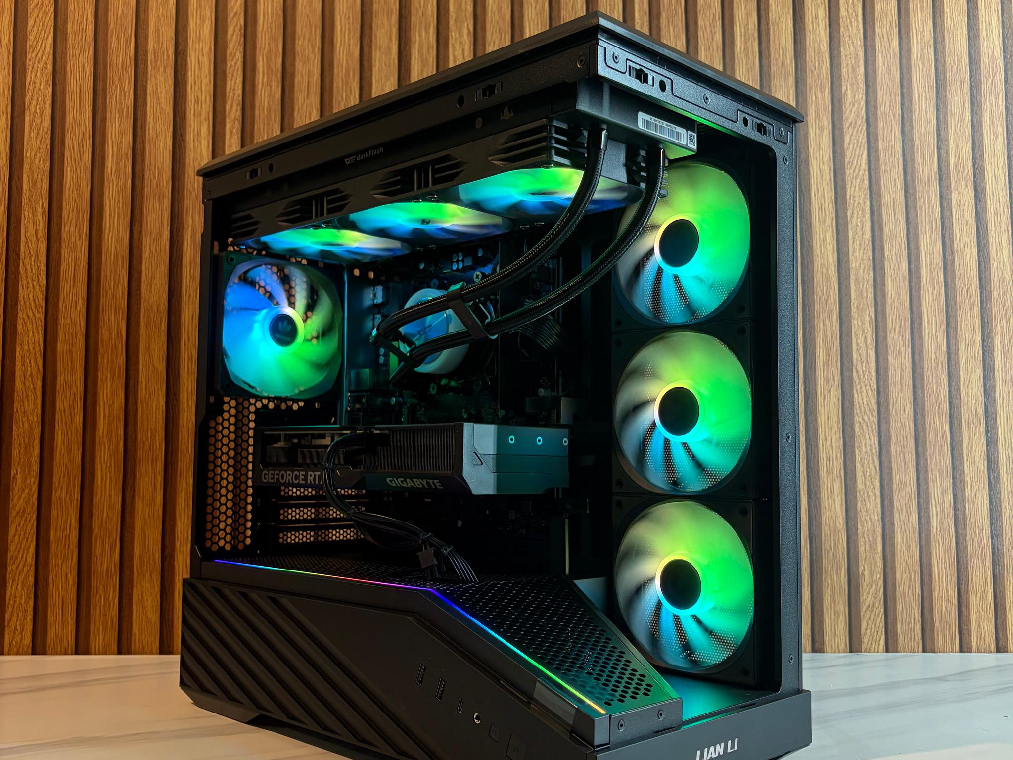RTX 4070 | RYZEN 5 7600 | 16GB DDR5 | 1TB SSD | 360MM AIO