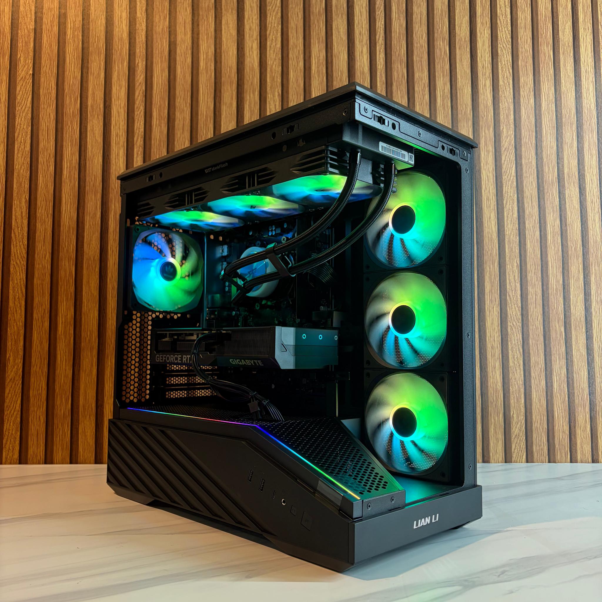 RTX 4070 | RYZEN 5 7600 | 16GB DDR5 | 1TB SSD | 360MM AIO