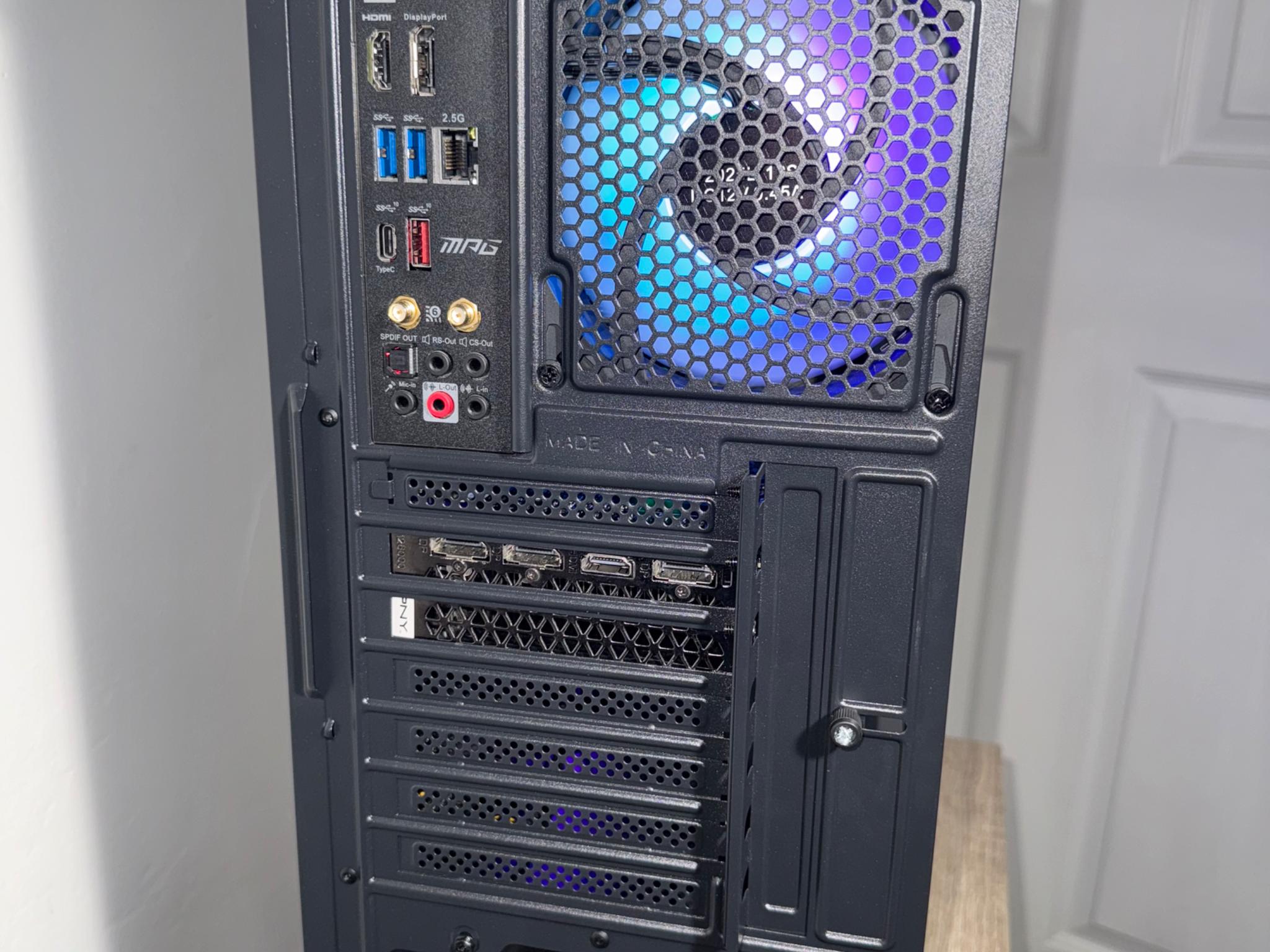 Ryzen 7 | RTX 2080 Super | 32GB Ram |256GB SSD+1TB HDD