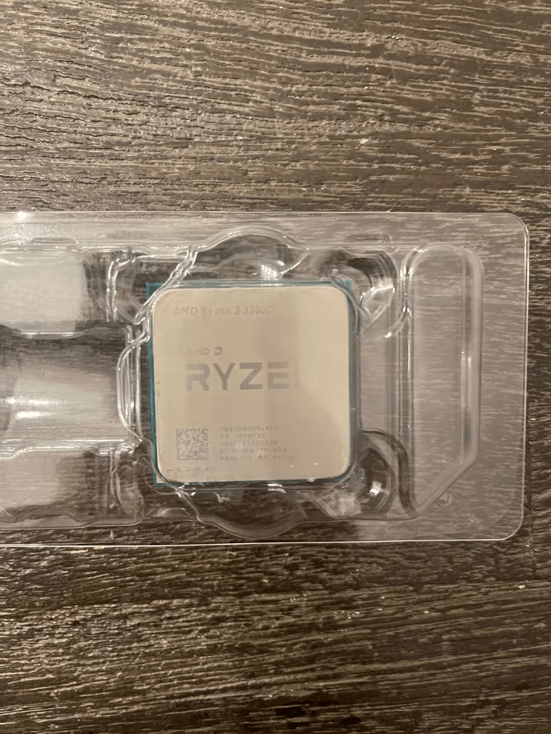 AMD Ryzen 3 3200G w/Wraith Cooler AM4