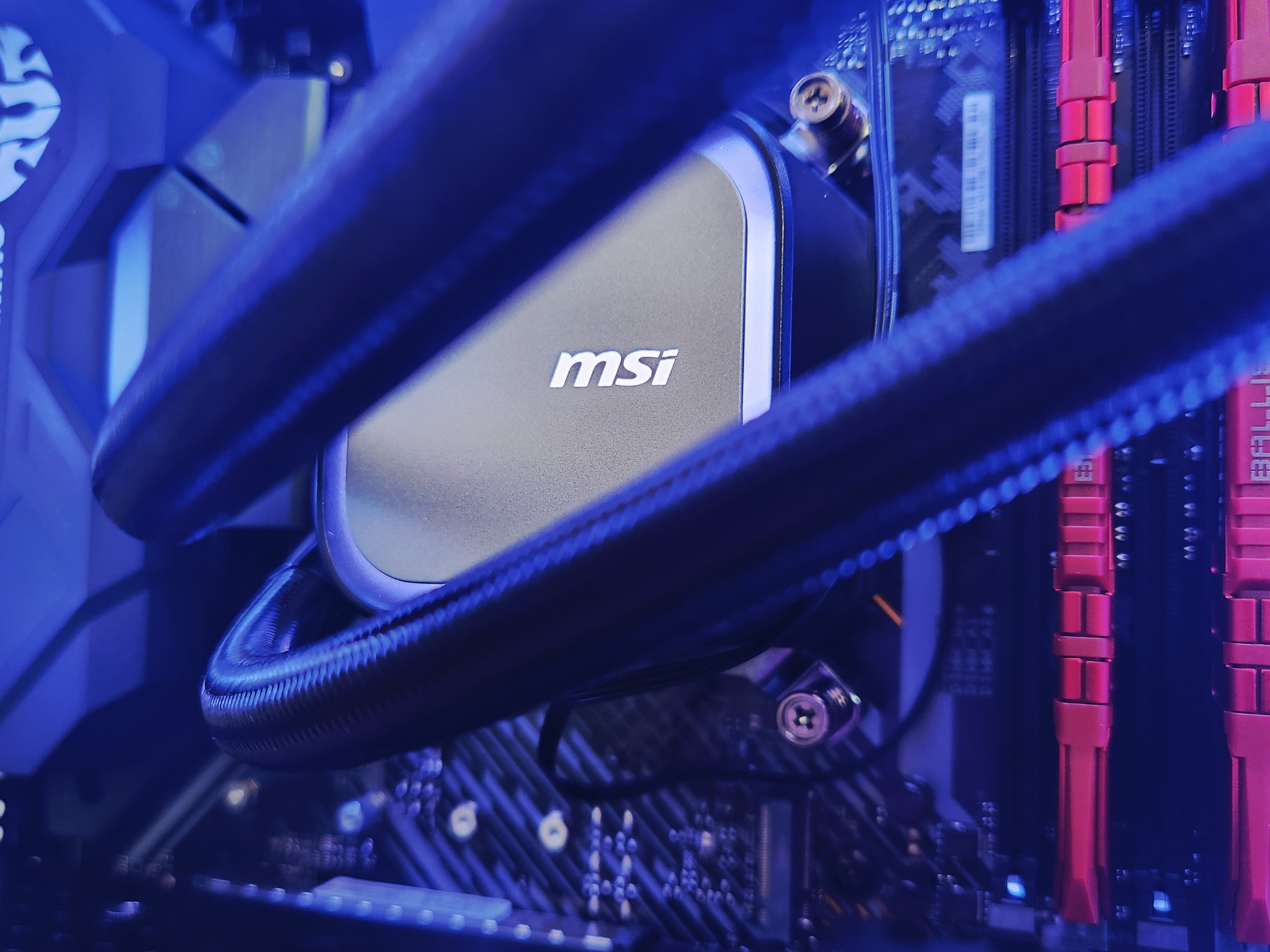 RX 570 8GB | Ryzen 5 2600 | 16GB RAM | 500GB SSD | WiFi + BT | WINDOWS 11 Pro