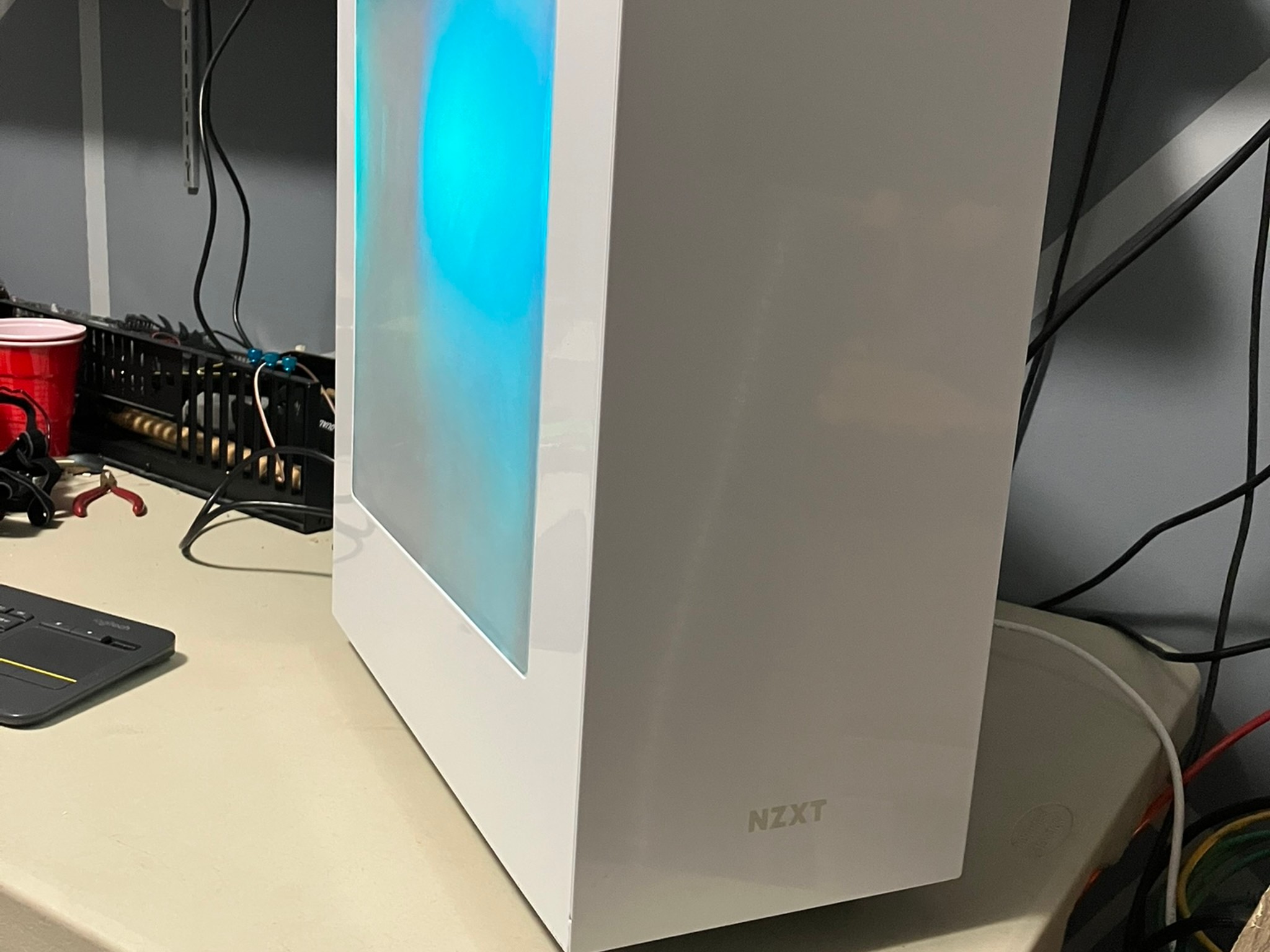 AMD Ryzen 3500x | GTX 1080 FE | 16 GB Ram | 1 TB NVME M.2 SSD | 750W Modular PSU | Win 11 Pro | ARGB
