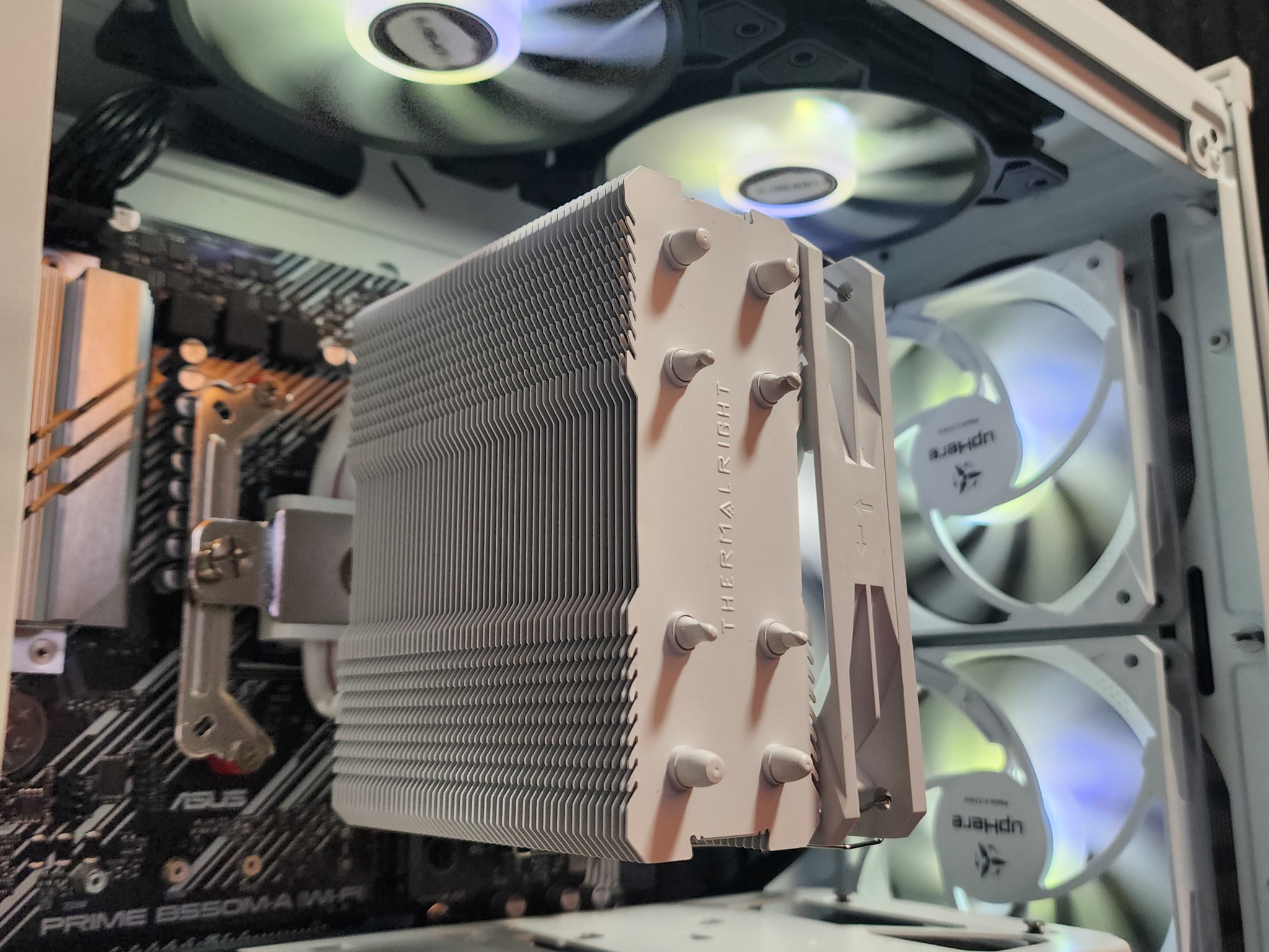 🤍💛🤍 GeForce RTX 3060 Ti // AMD Ryzen 7 3700X // 16GB 3200MHz 