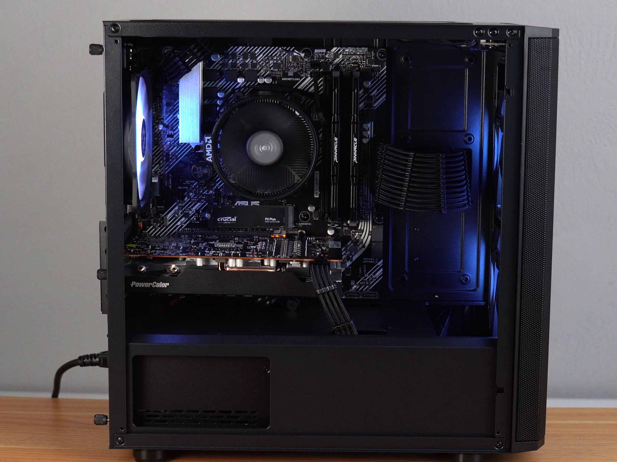 RX 6650XT + Ryzen 5500 Custom Gaming PC! ARGB