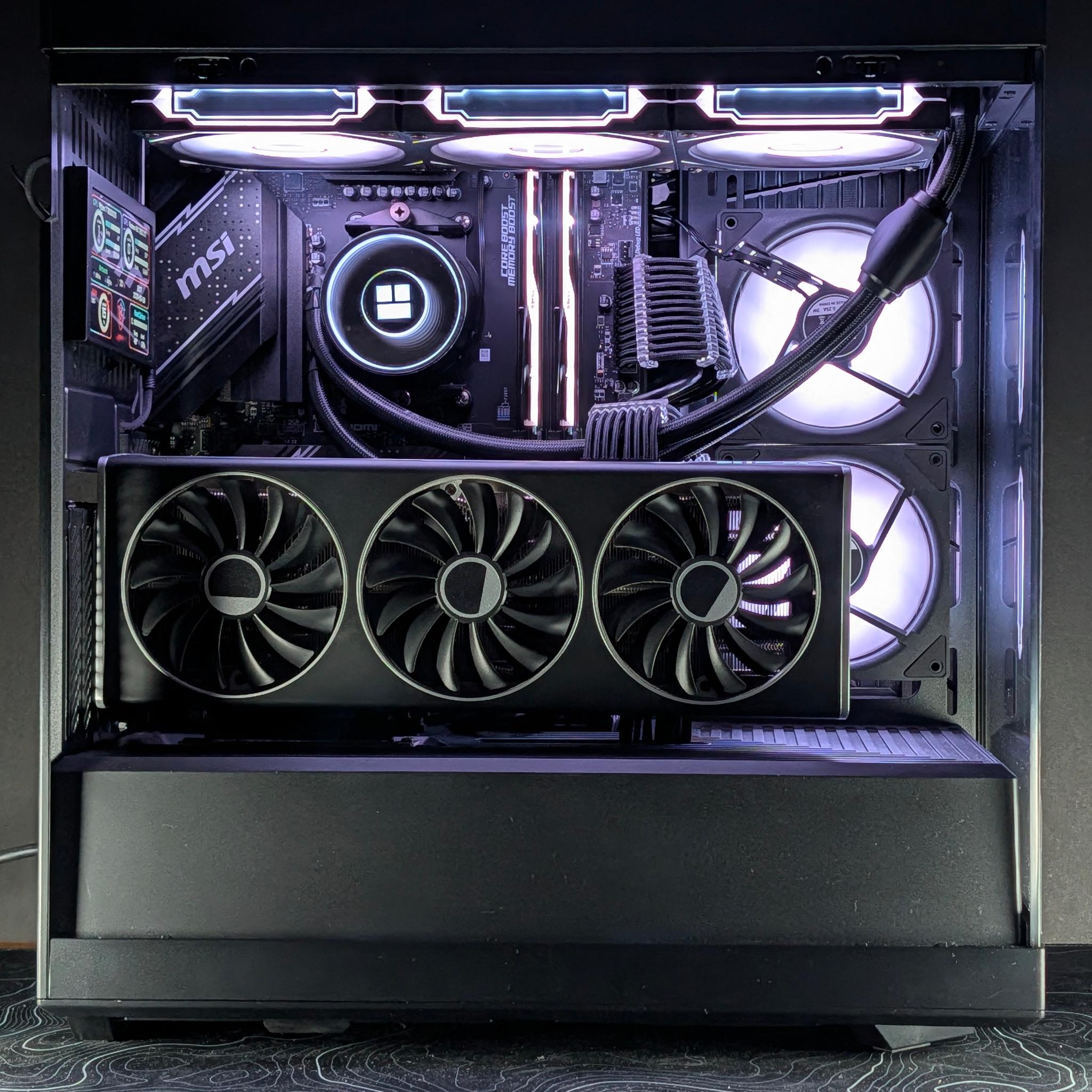 🖤🤍Ryzen 7 7800x3D/RX 7900 XT 20GB Gaming/Streaming PC🤍🖤
