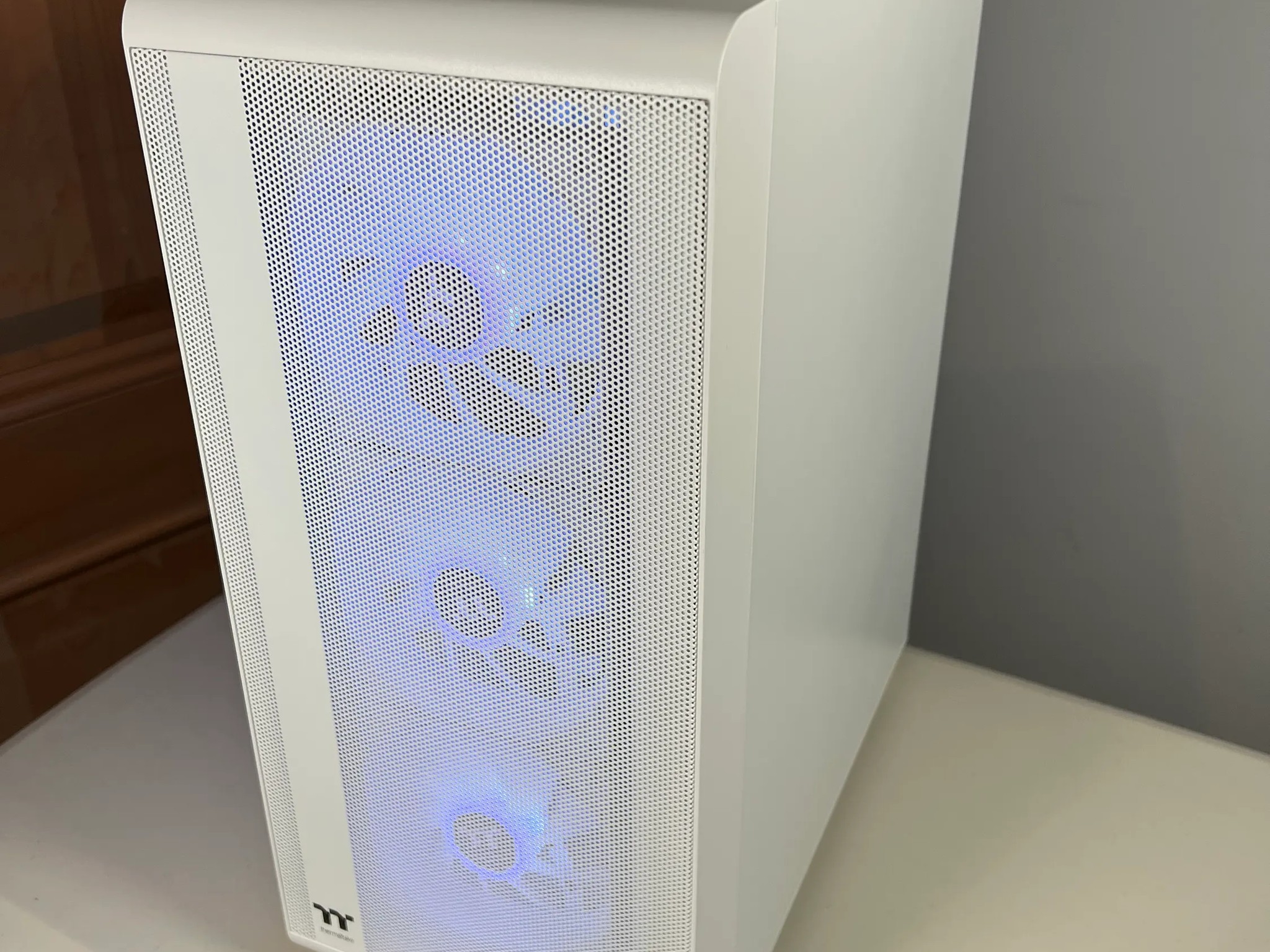Mid Range White Gaming PC (i5-12400 + RTX 3060Ti)