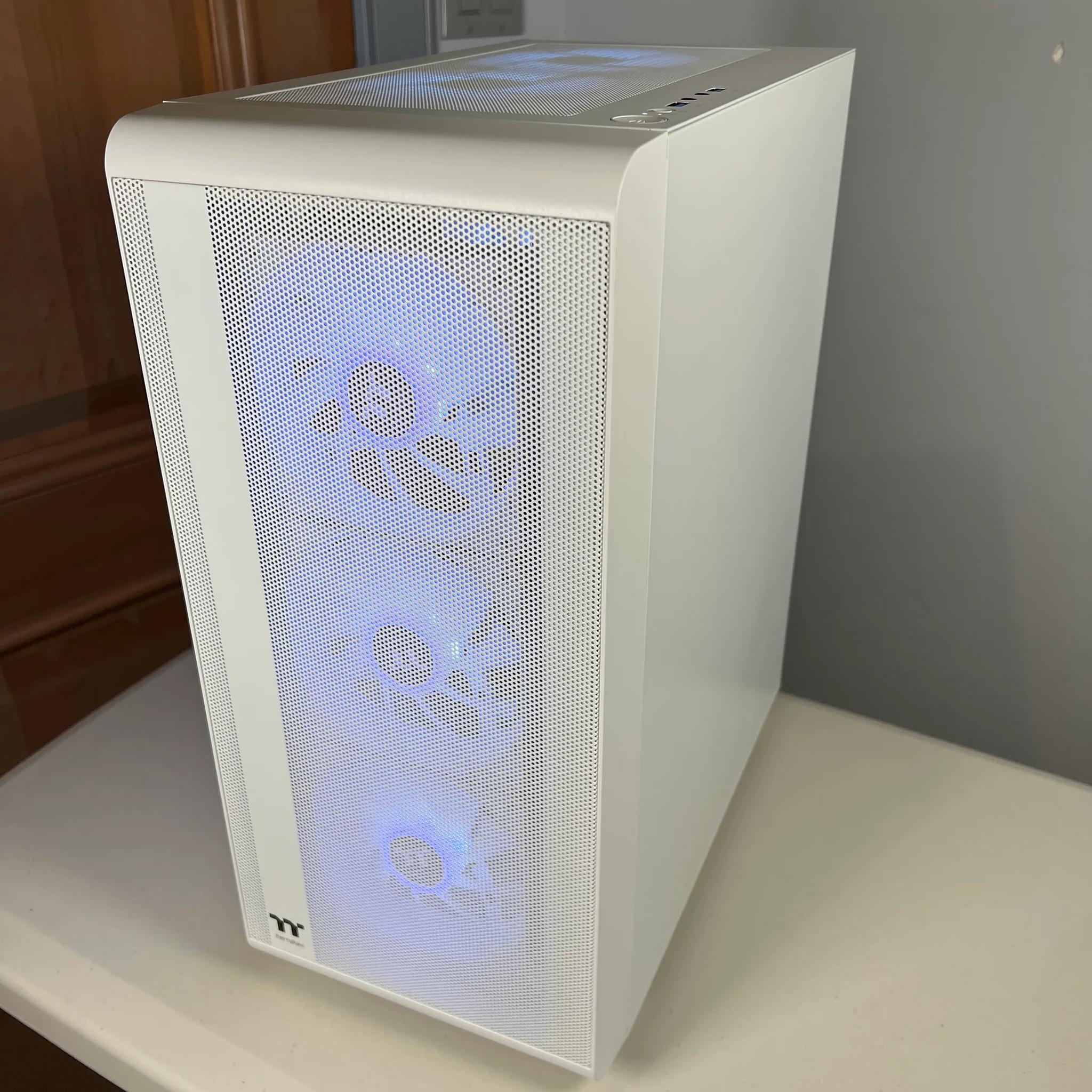 Mid Range White Gaming PC (i5-12400 + RTX 3060Ti)
