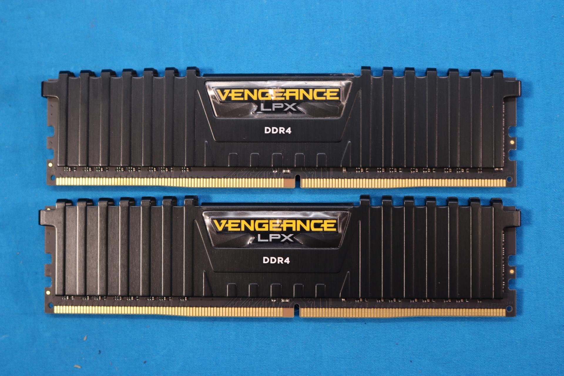 Corsair Vengeance LPX 16GB (2x8GB) DDR4 2400MHz CL16 1.2V Desktop RAM - 4195629903