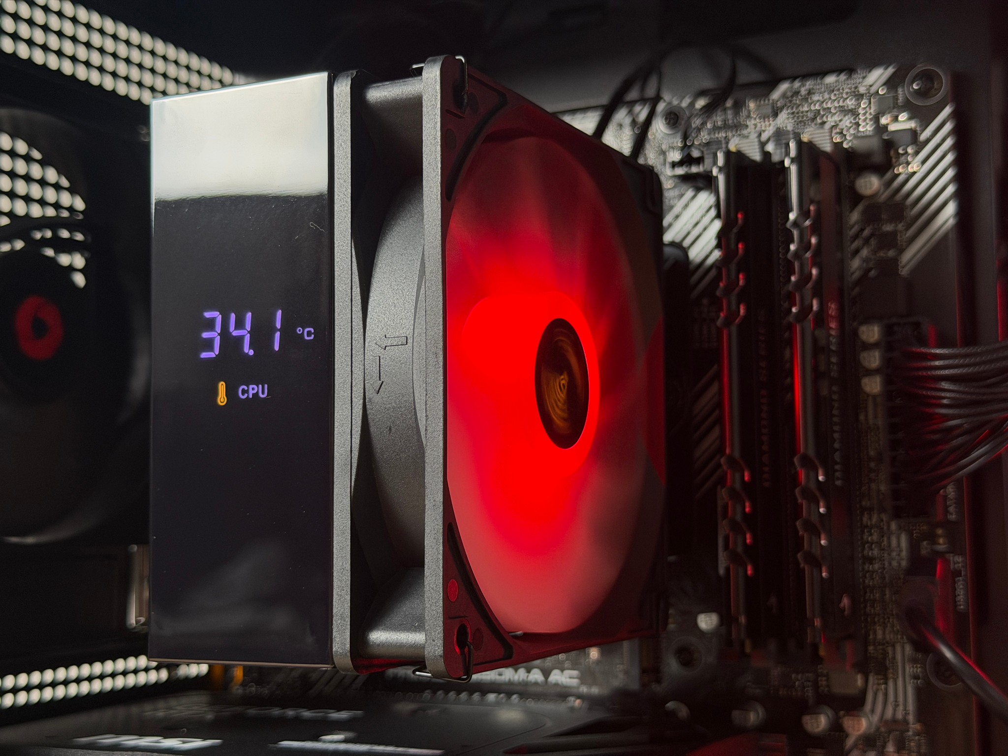 ♠️ Black Gaming PC ♠️ RTX 5050 ( = 4060) | Ryzen 5 5500 | 16gb RGB RAM | 1TB SSD - WiFi, BlueTooth