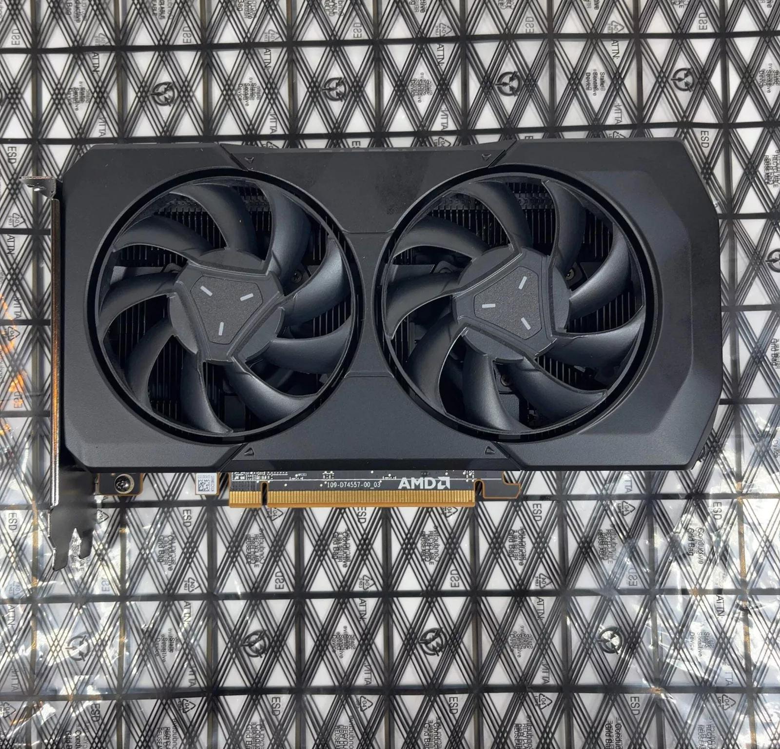AMD Radeon RX 7600 Reference version