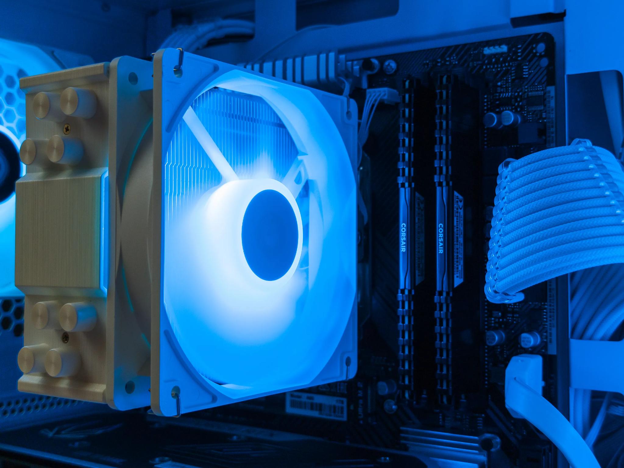 🤍🖤 RTX 4060 / Ryzen 7 3700X / 32GB Gaming PC 🖤🤍