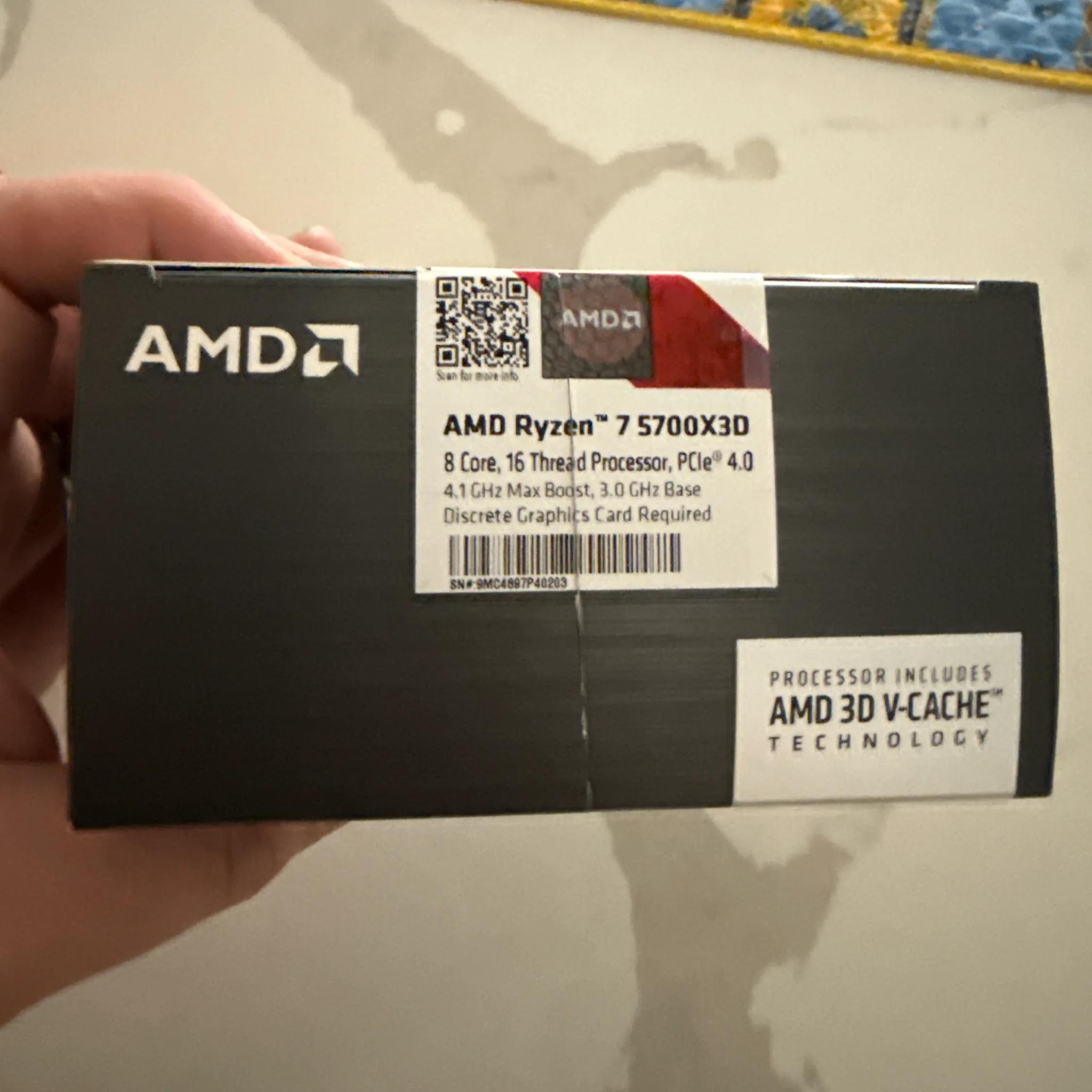 AMD Ryzen 7 5700X3D Vermeer AM4 3.0GHz 8 Core CPU - Heatsink Not Included-Slit on box top but sealed
