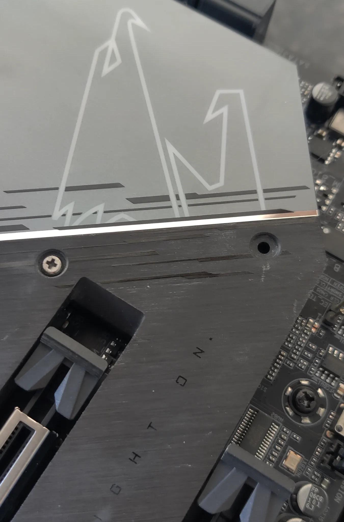 Gigabyte Z590 master Combo