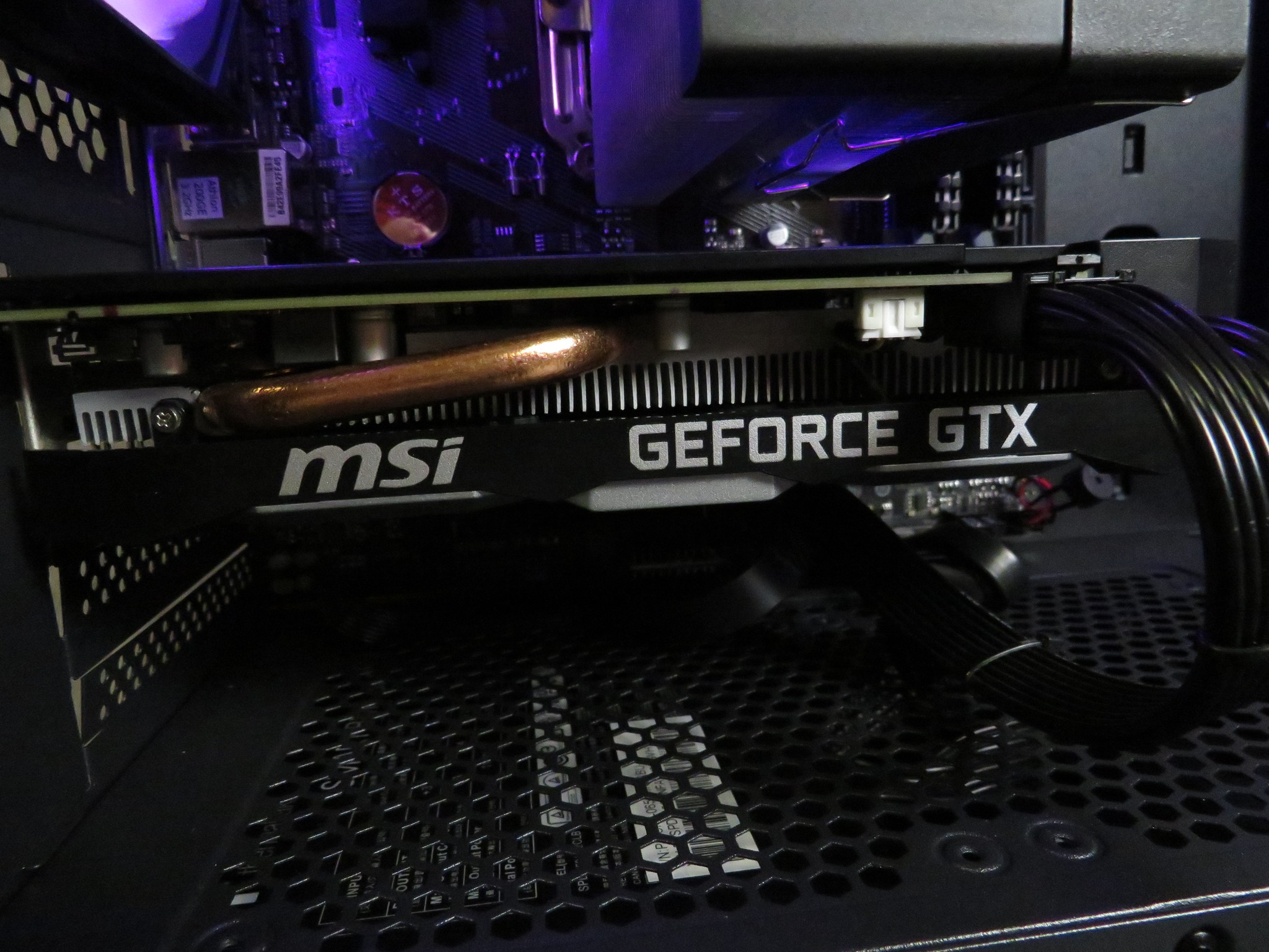 Mid-Range Gamer: Ryzen 5 5500 + MSI GTX 1660 Super + 16 GB DDR4 + 1 TB SSD