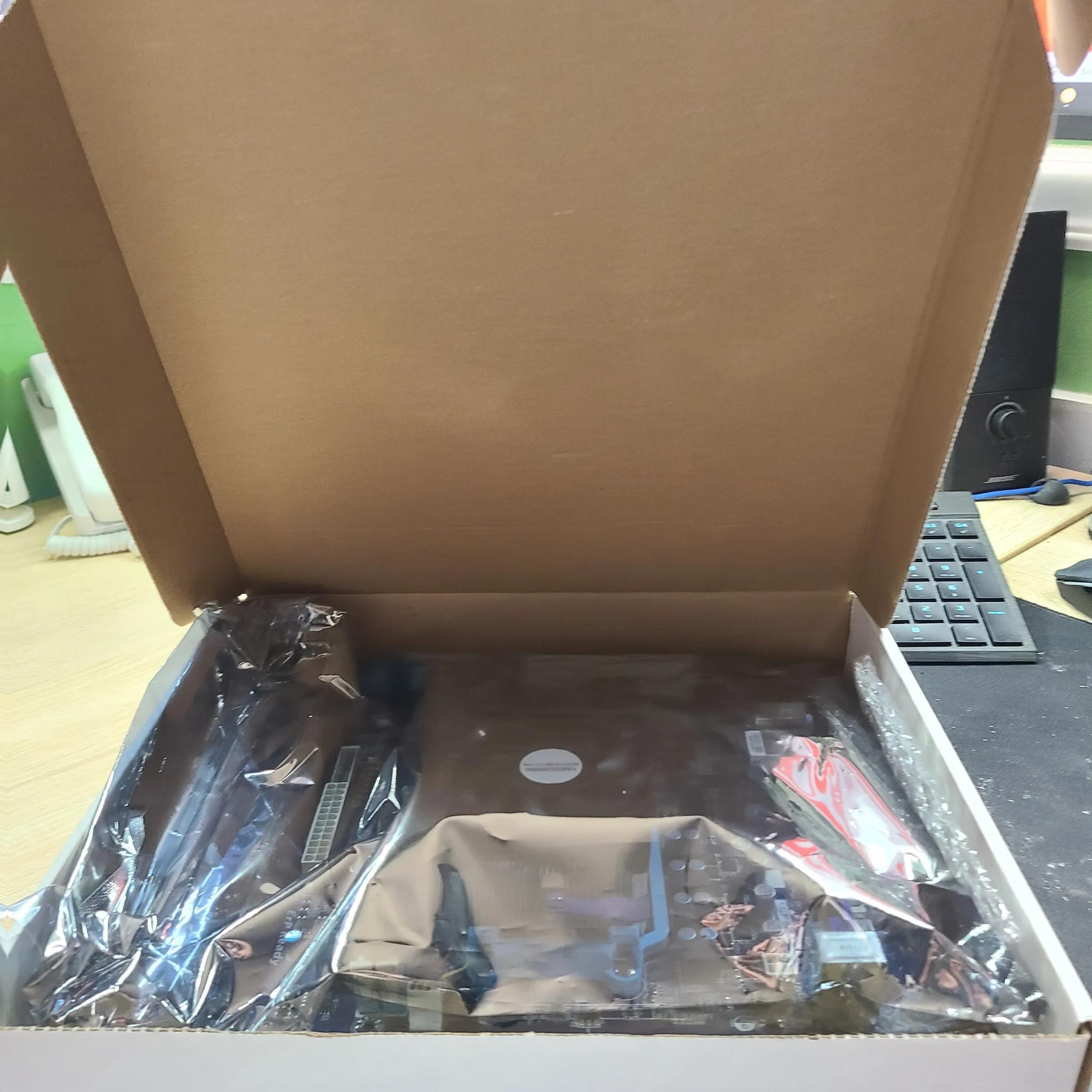 MOBO AMD Phenom II CPU & 8GB DDR3 Ram Combo