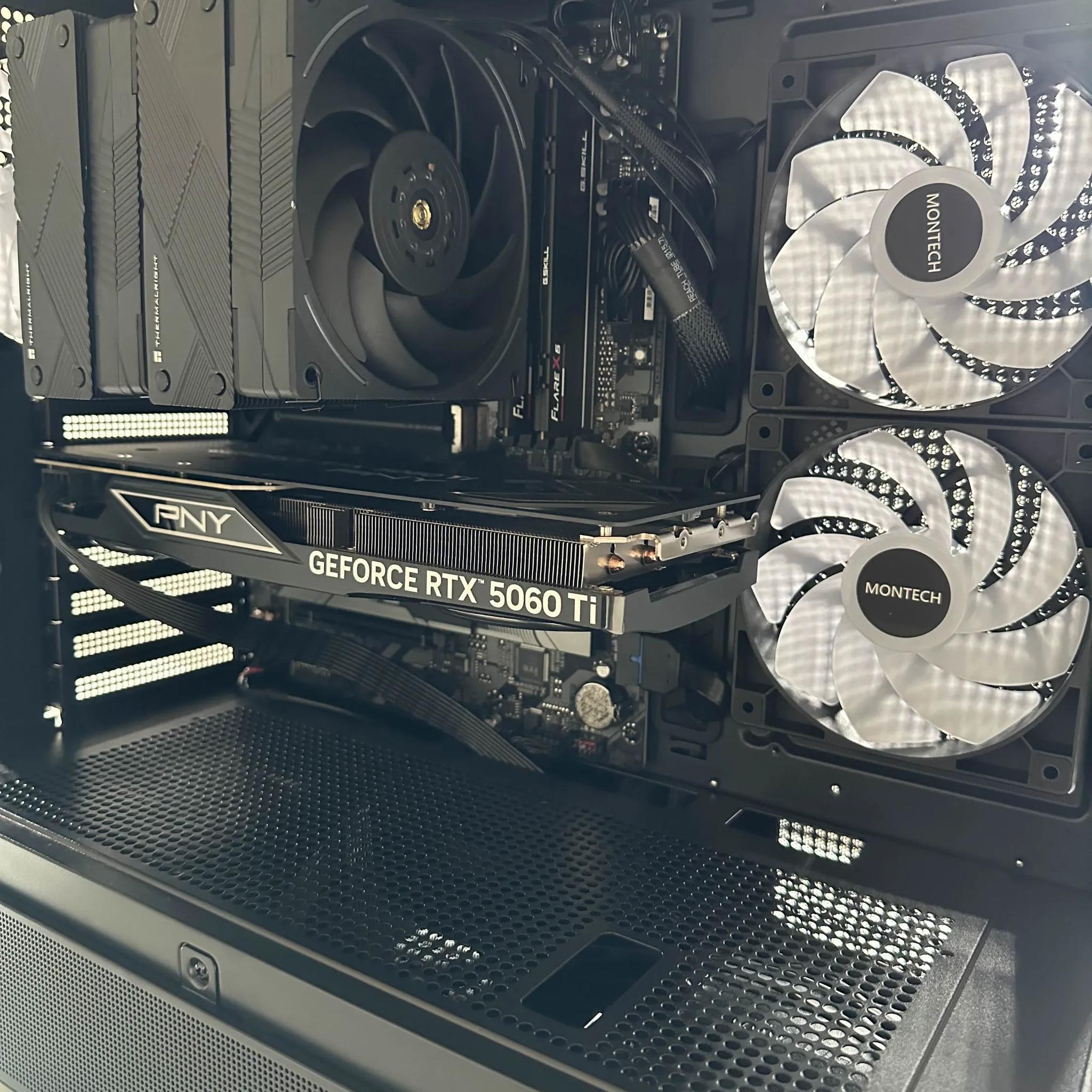 Ryzen 7 7700x | 5060 Ti 16gb | 32GB DDR5 - Gaming PC