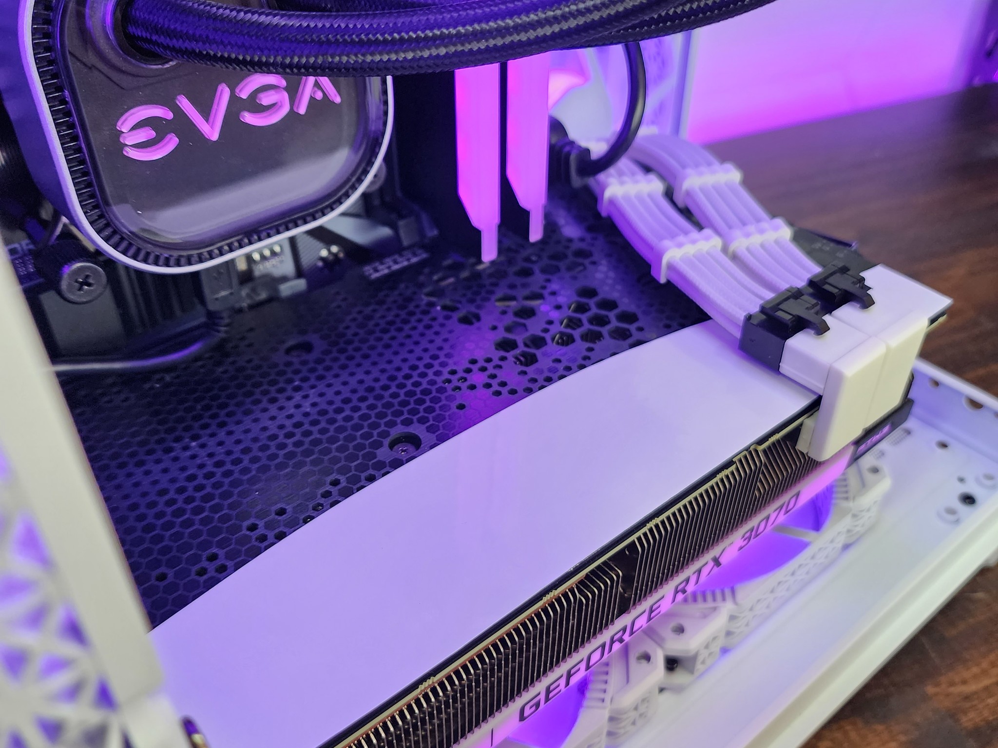 💜🤍💜 EVGA FTX 3070 FTW3 // Intel Core i5 12400F // Lexar 16GB 3600MHz