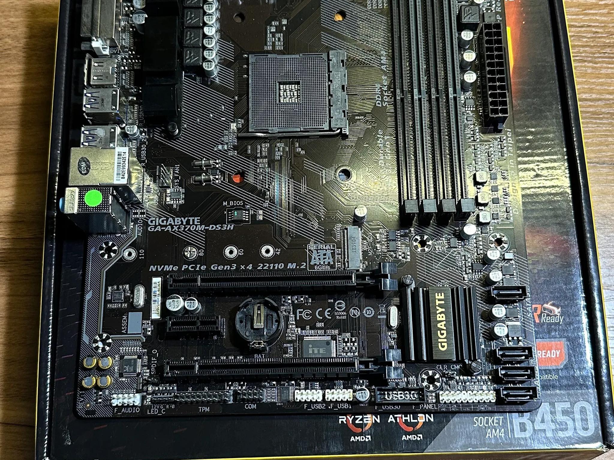 GIGABYTE AX370M-DS3H AMD AM4 MATX Desktop Motherboard (AS-IS) Free Shipping