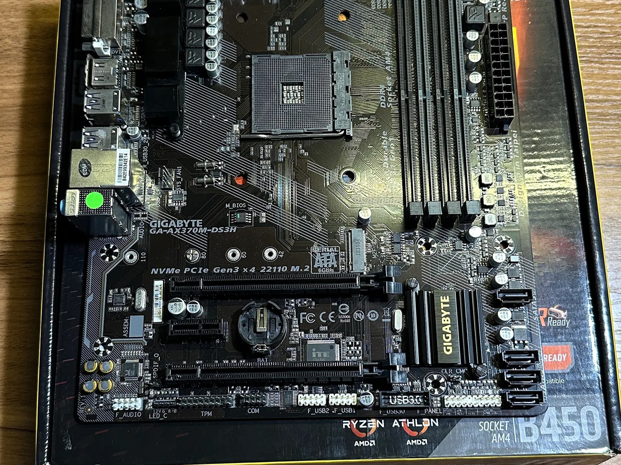 GIGABYTE AX370M-DS3H AMD AM4 MATX Desktop Motherboard (AS-IS) Free Shipping