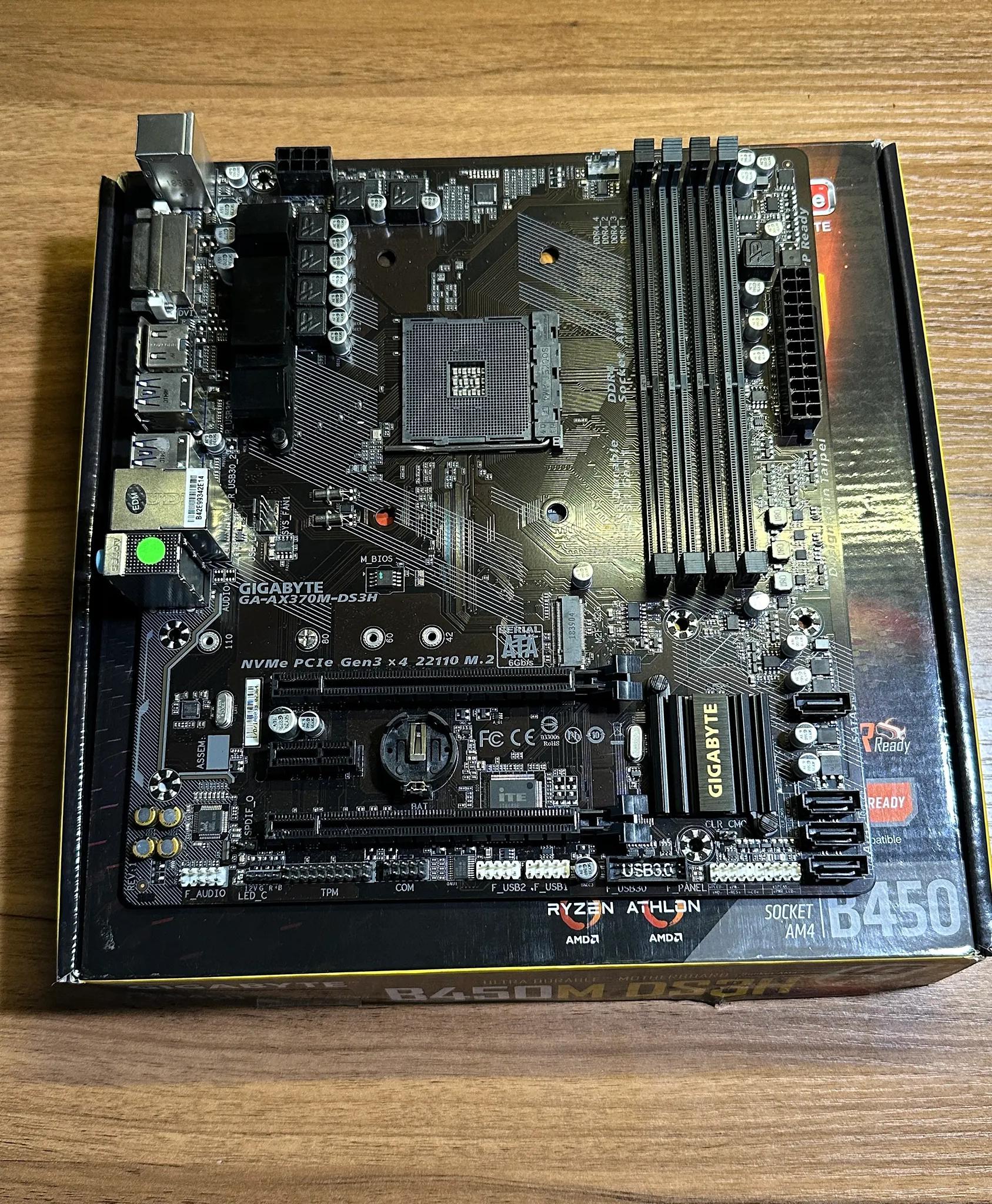 GIGABYTE AX370M-DS3H AMD AM4 MATX Desktop Motherboard (AS-IS) Free Shipping