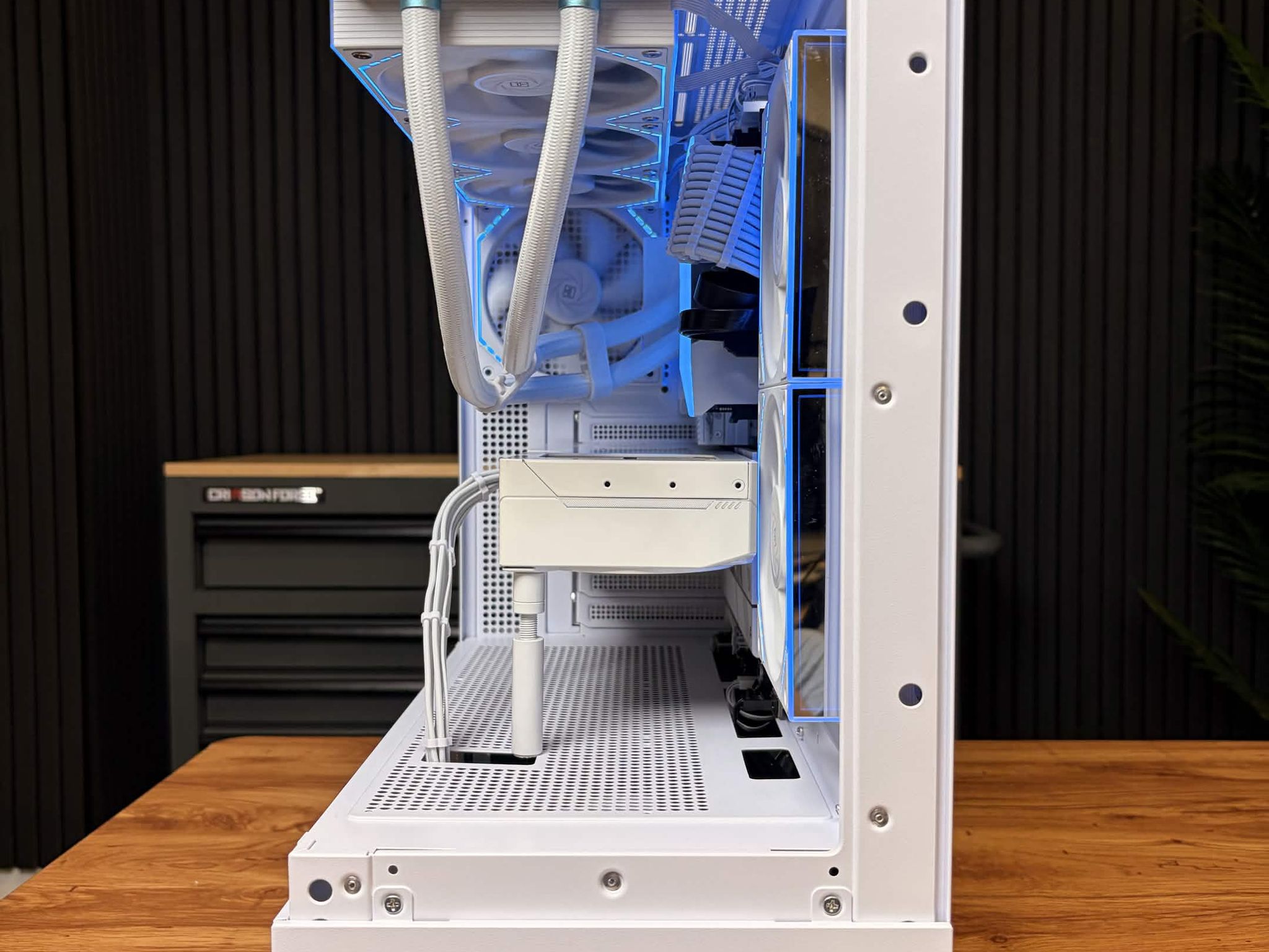 GeForce RTX 5080 Custom Gaming PC - Ryzen 7 9850X3D